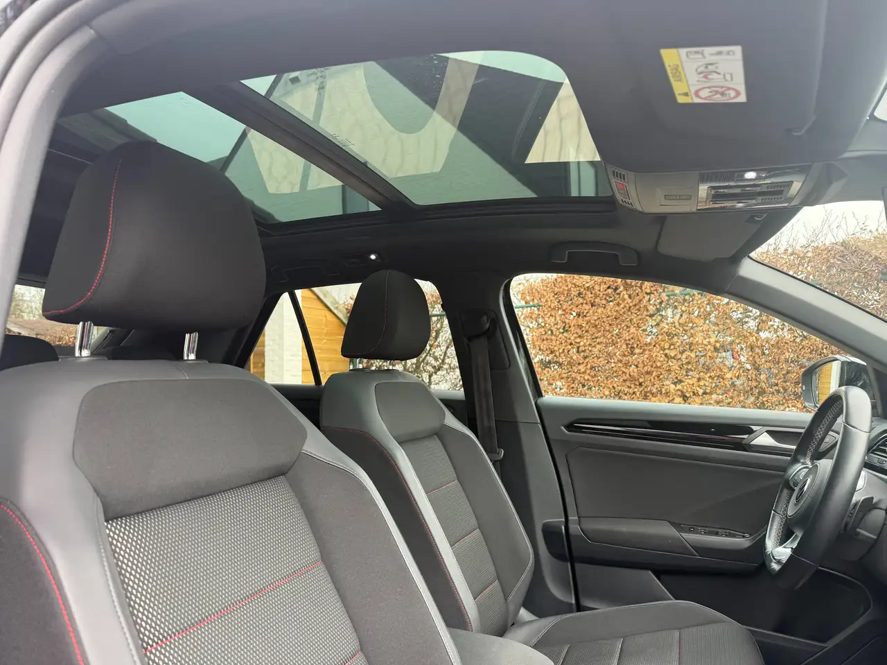Volkswagen T-Roc T-Roc 1.5 TSI Style Business DSG/Sport/ACC/pdc/Nav 19