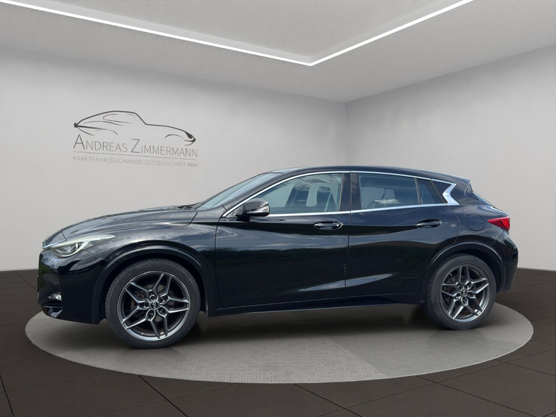 Infiniti Q30 1.5 d Sport NAVI/PANO/SHZ — photo 2
