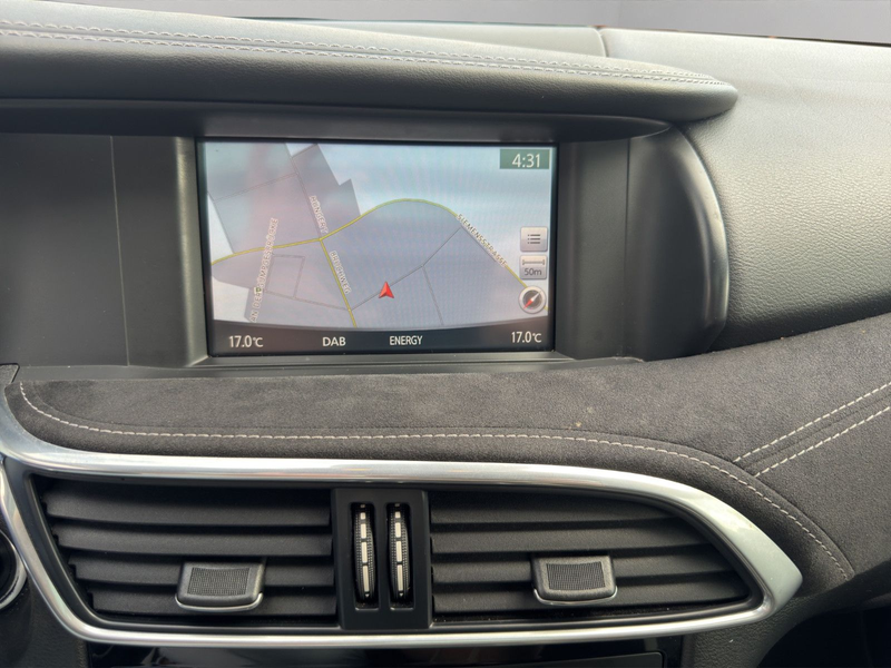 Infiniti Q30 1.5 d Sport NAVI/PANO/SHZ — photo 8