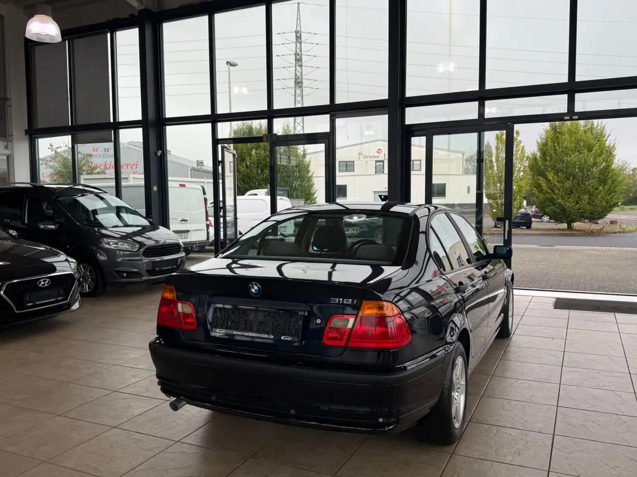 BMW 318 i, foto 3