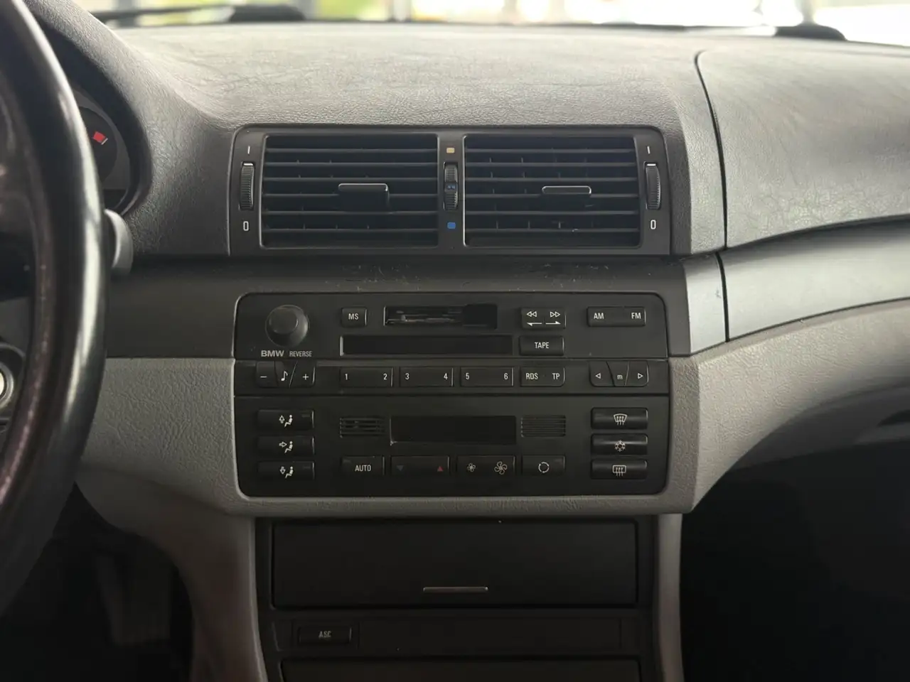 BMW 318 i, foto 9