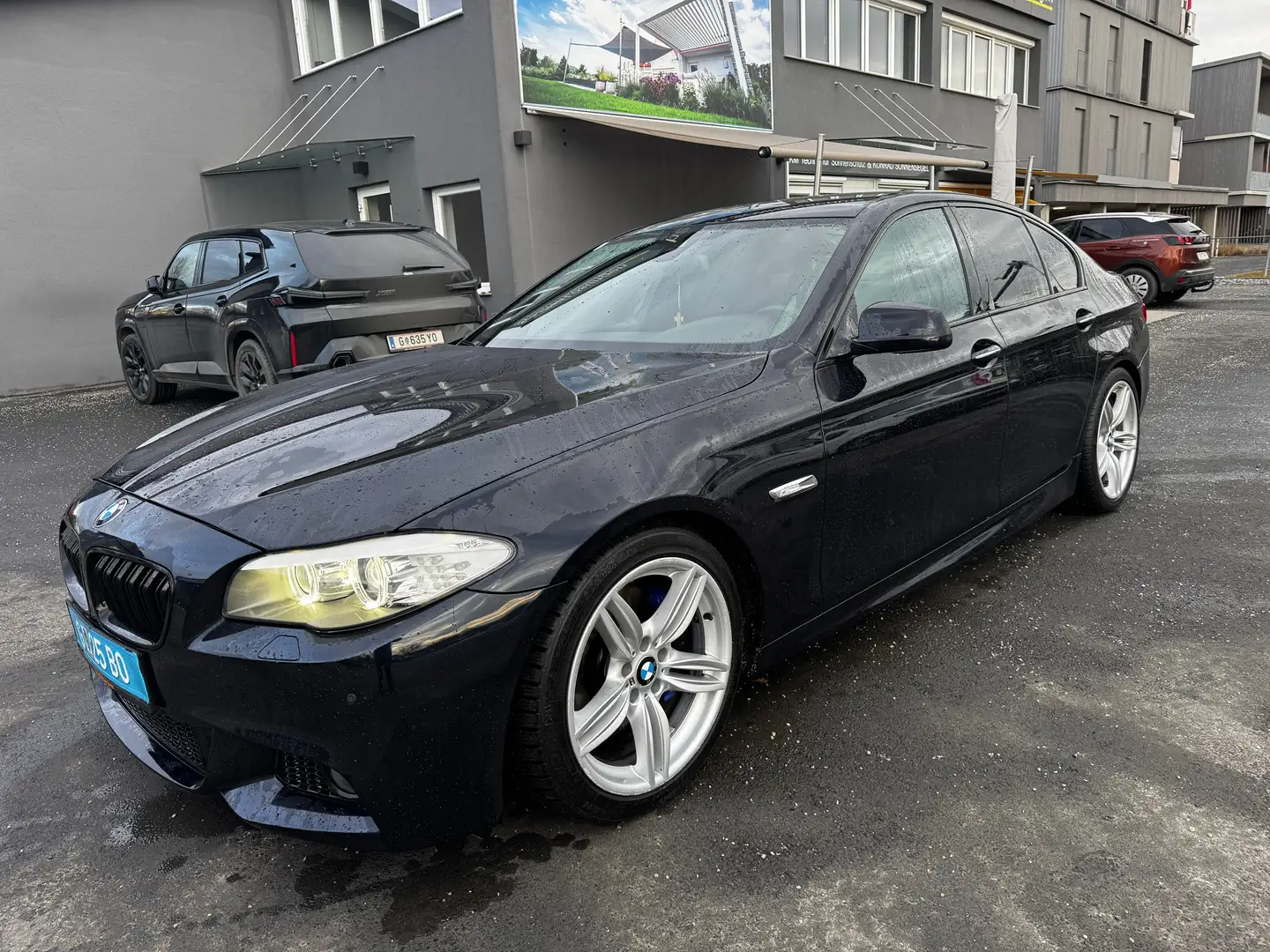 BMW 530 d xDrive Aut. *M Sportpaket; TOP GEPFLEGT uvm.* Schwarz - 1