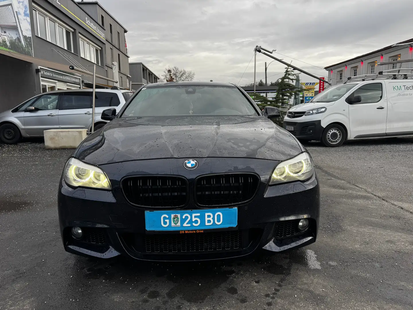 BMW 530 d xDrive Aut. *M Sportpaket; TOP GEPFLEGT uvm.* Schwarz - 2