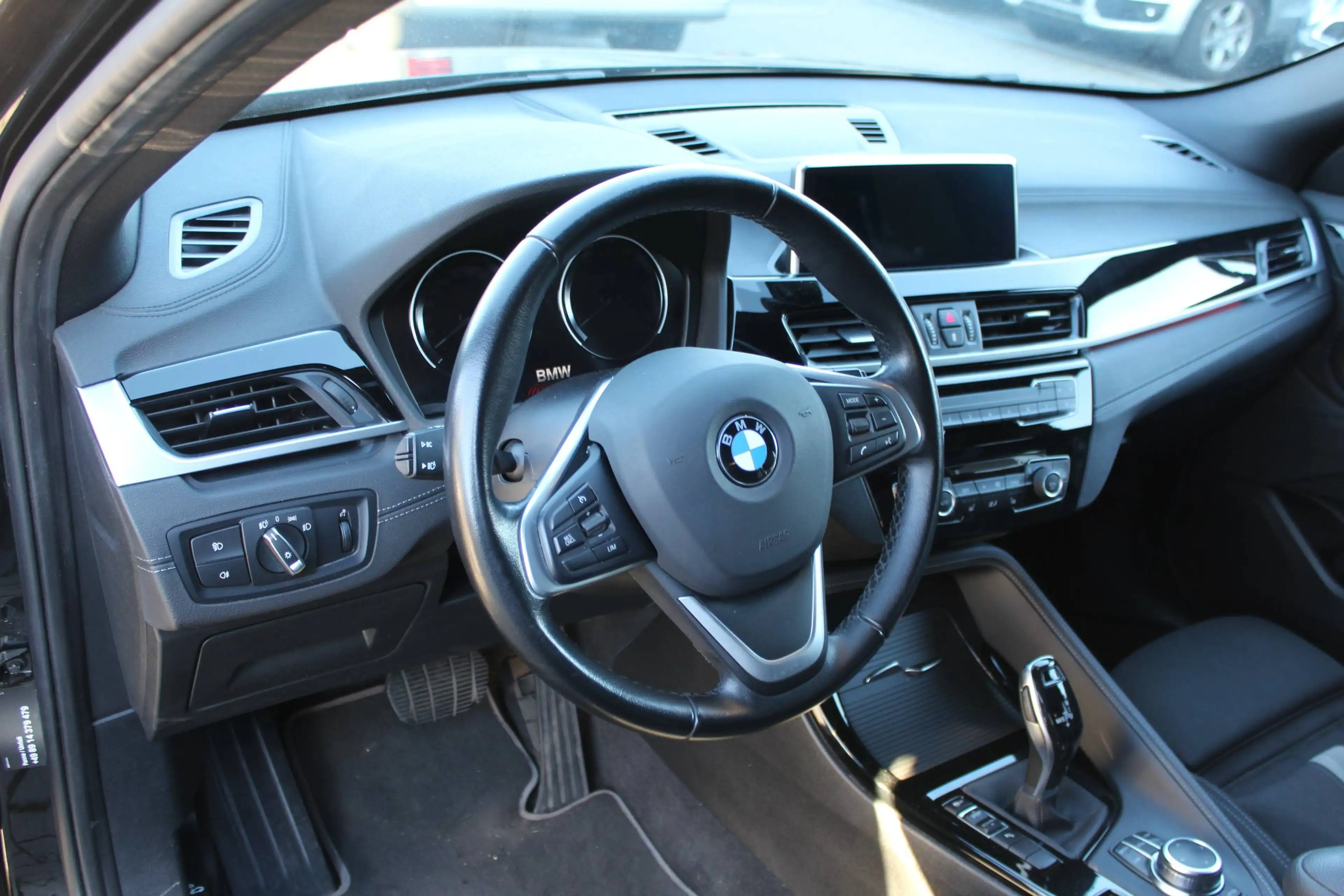 BMW X2 sDrive 18 d Advantage Plus Led Sp Sitze — photo 10