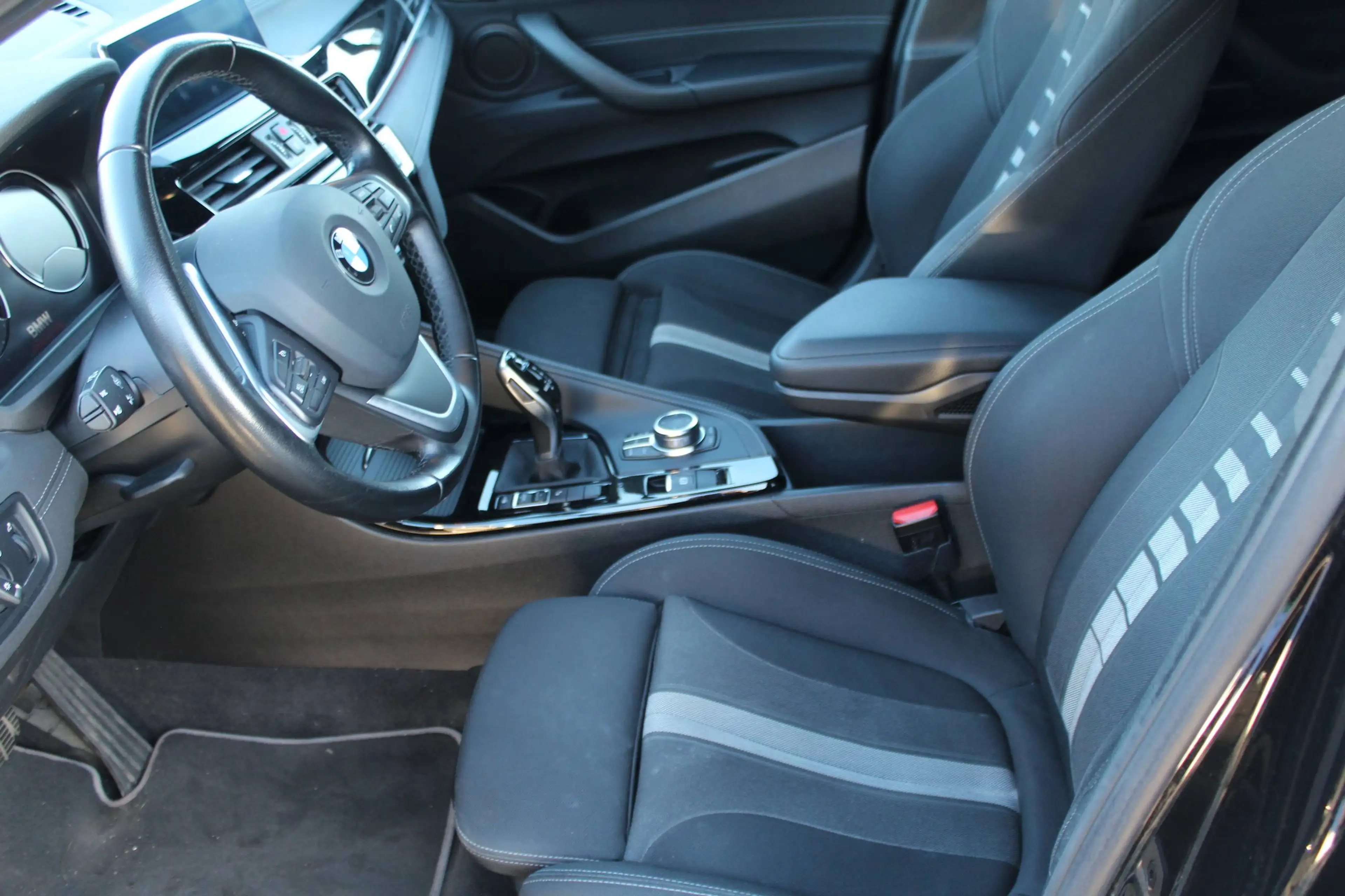 BMW X2 sDrive 18 d Advantage Plus Led Sp Sitze — photo 9