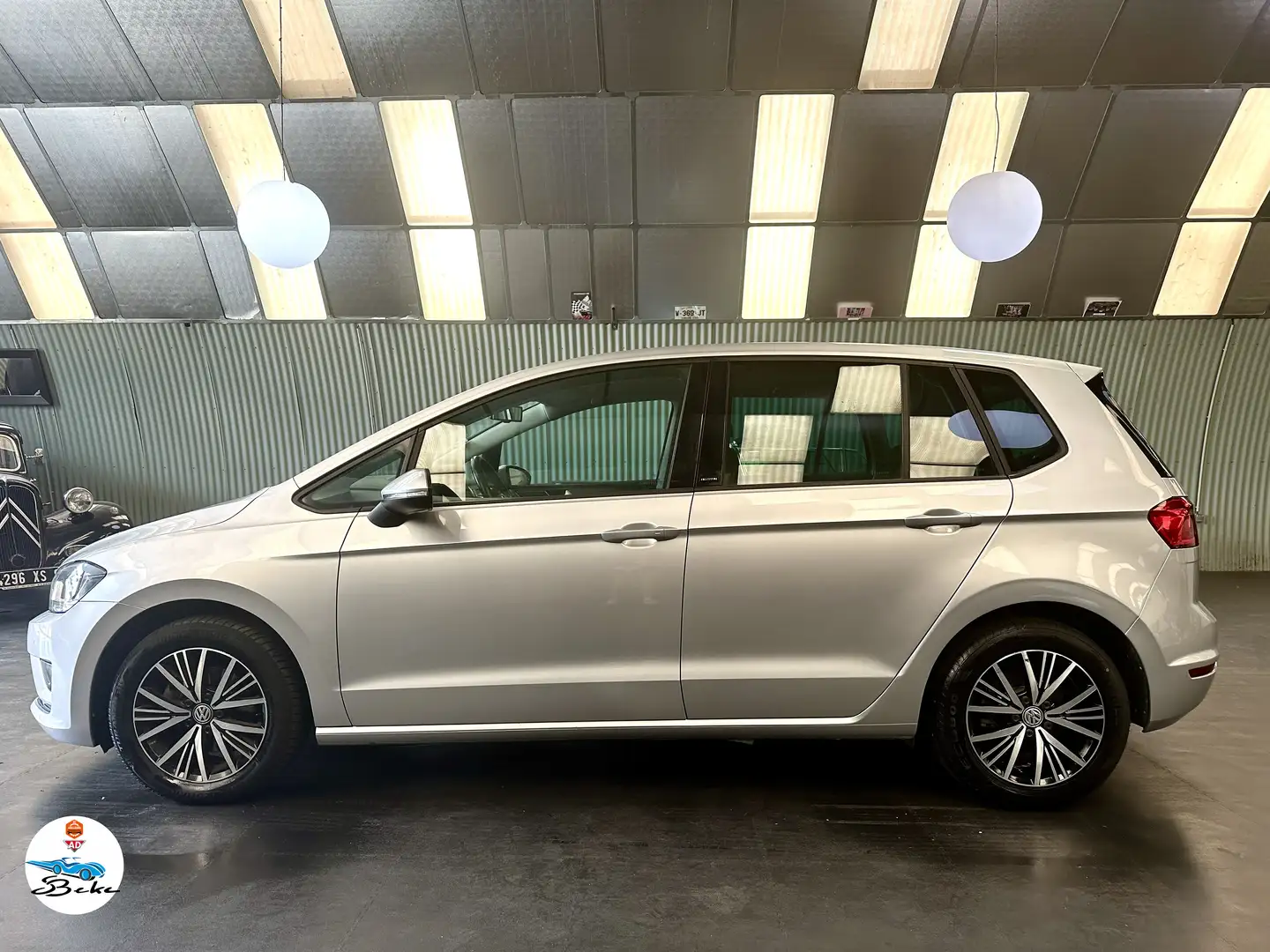 Volkswagen Golf Sportsvan 1.4 TSI 125 BMT DSG7 Serie Speciale Allstar Серый - 2
