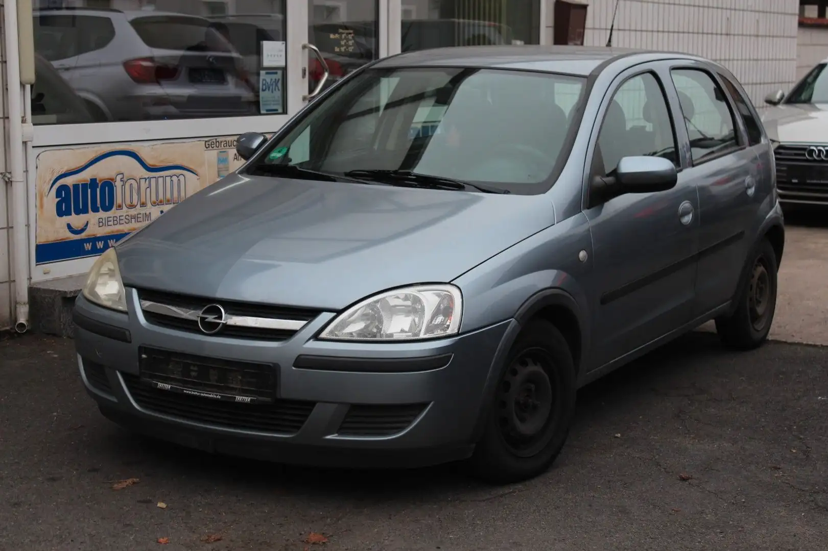 Opel Corsa C 1.2 Basis Klima*Halbautomatik Grijs - 2