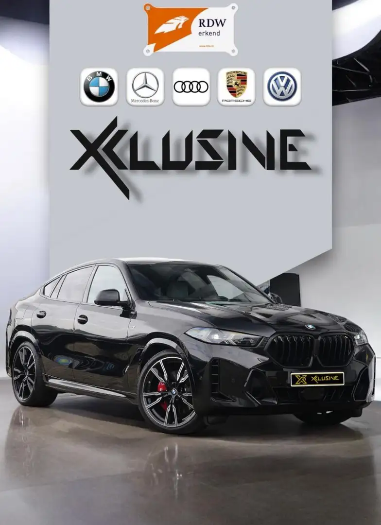 BMW X6 XDrive30d M SPORTPAKKET LUFT LED PANO HUD SILVERST Zwart - 2