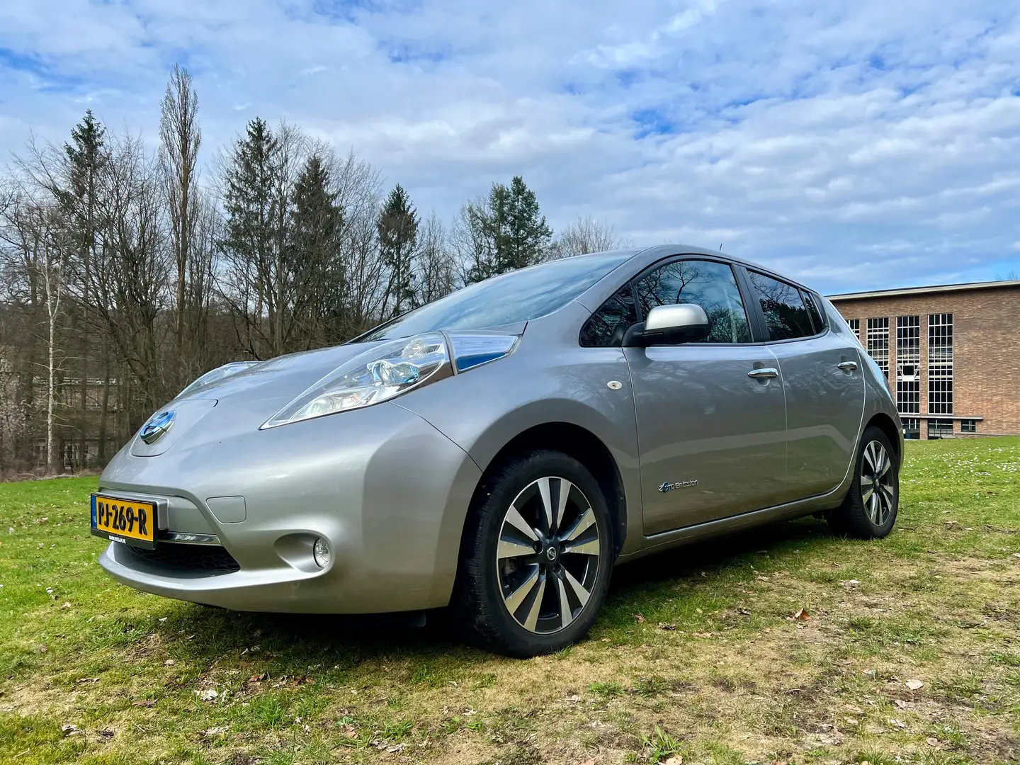 Nissan Leaf Business Edition 30 kWh Plateado - 1