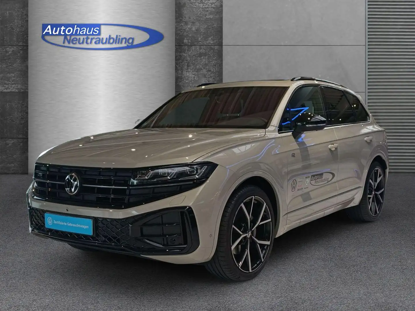 Volkswagen Touareg 3.0 TDI "R-LINE" 286 PS +LEDER+AHK+NAVI+PANO-DACH+ Beige - 2