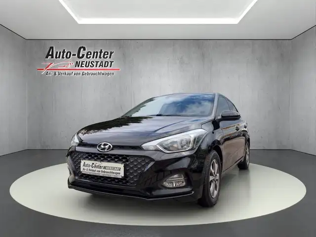 Hyundai i20 YES! KAMERA/PDC/SHZ/CARPLAY/LANE/KLIMA