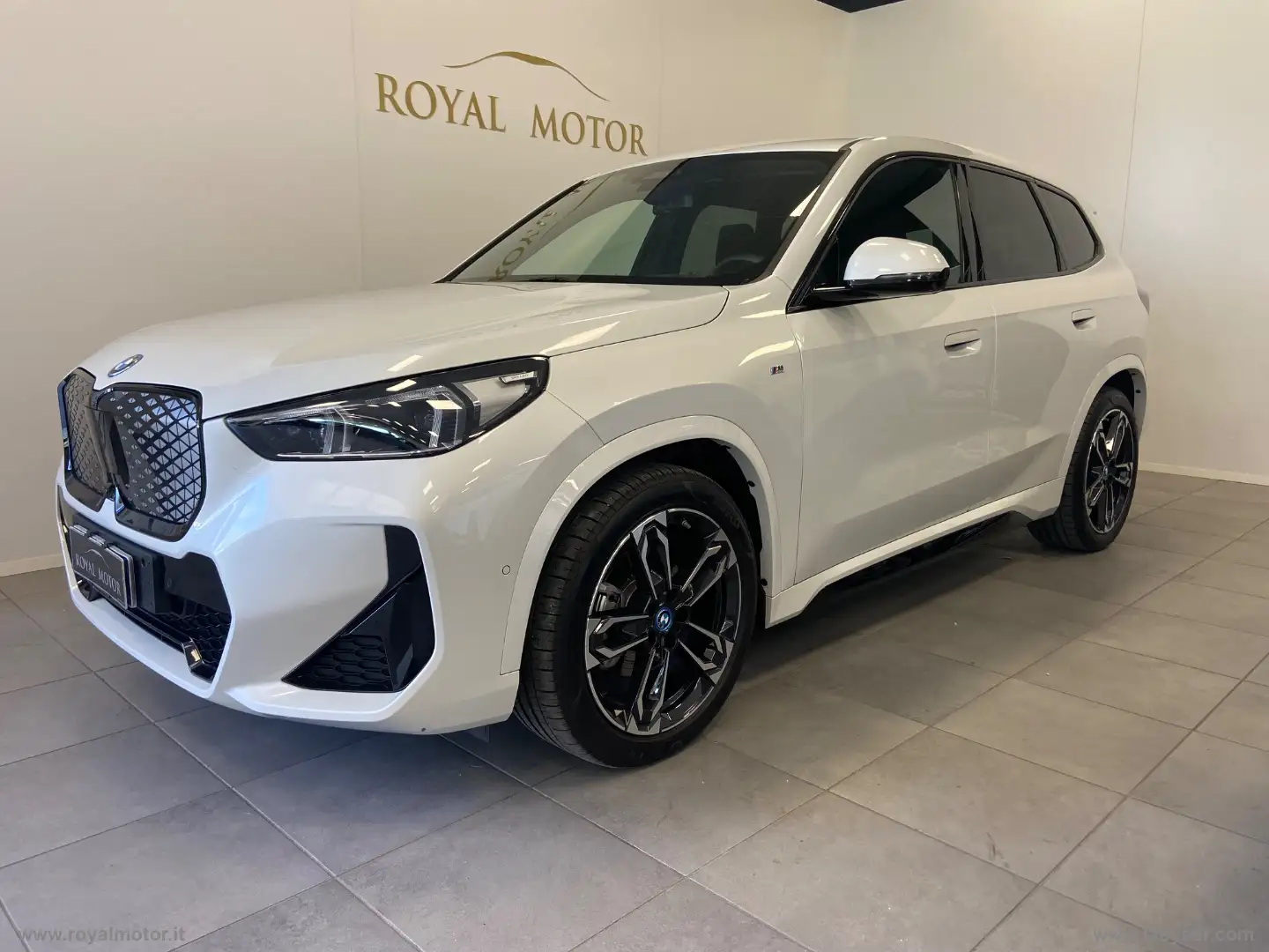BMW iX1 xDrive 20 Msport EX LISTINO BMW 64.000,00 !! Blanc - 1