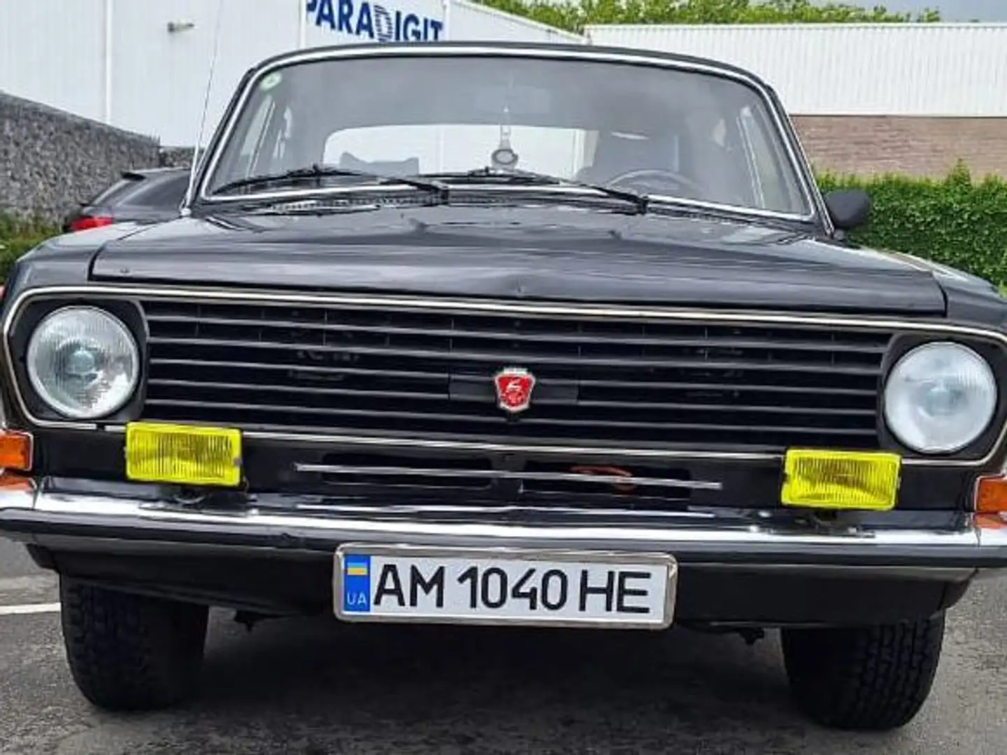 GAZ 2410 2.4 1986 Schwarz - 2