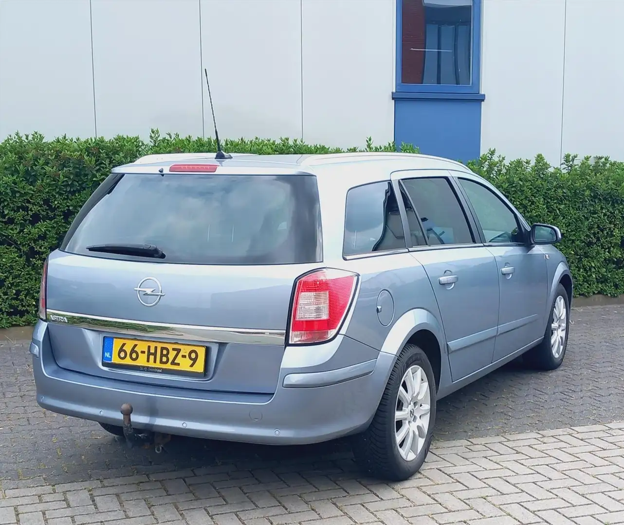 Opel Astra 1.6 16V ST.WGN 85KW Temptation Blauw - 2