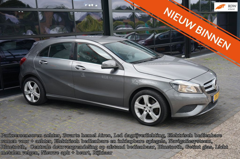 Mercedes-Benz A 180 Navi, PDC, Sportstoelen, Airco, CC, Zwarte hemel