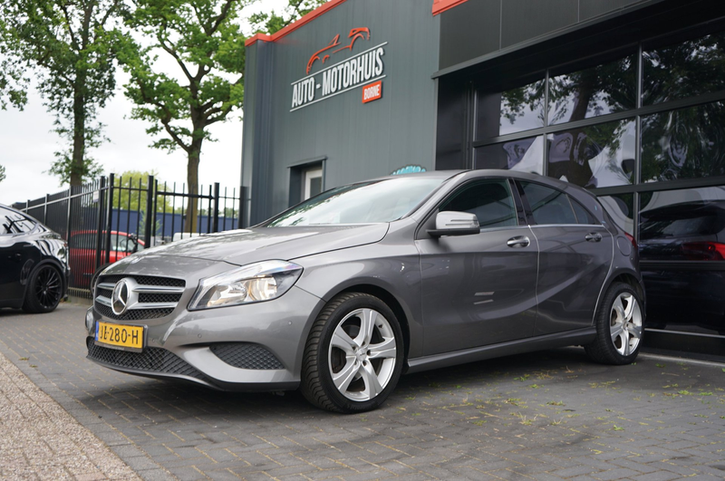 Mercedes-Benz A 180 Navi, PDC, Sportstoelen, Airco, CC, Zwarte hemel — photo 10