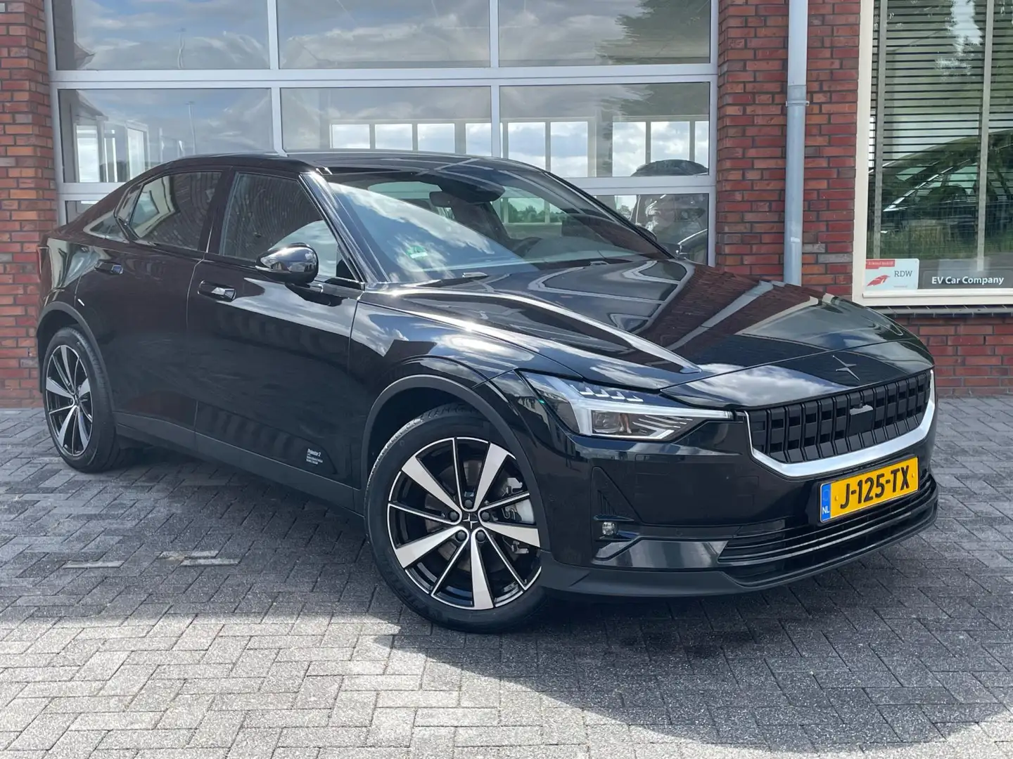 Polestar 2 Long Range Dual Motor Launch Edition 78kWh | SOH 9 Zwart - 2
