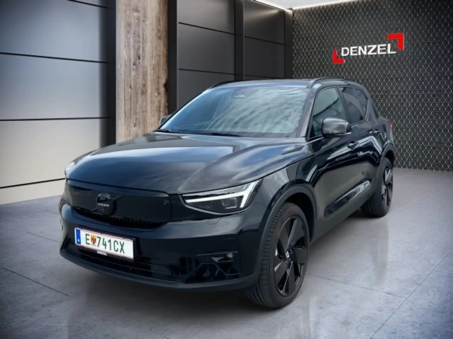 Volvo EX40 Black Edition Ultra, Twin Motor Performance, Vollelektr Schwarz - 2