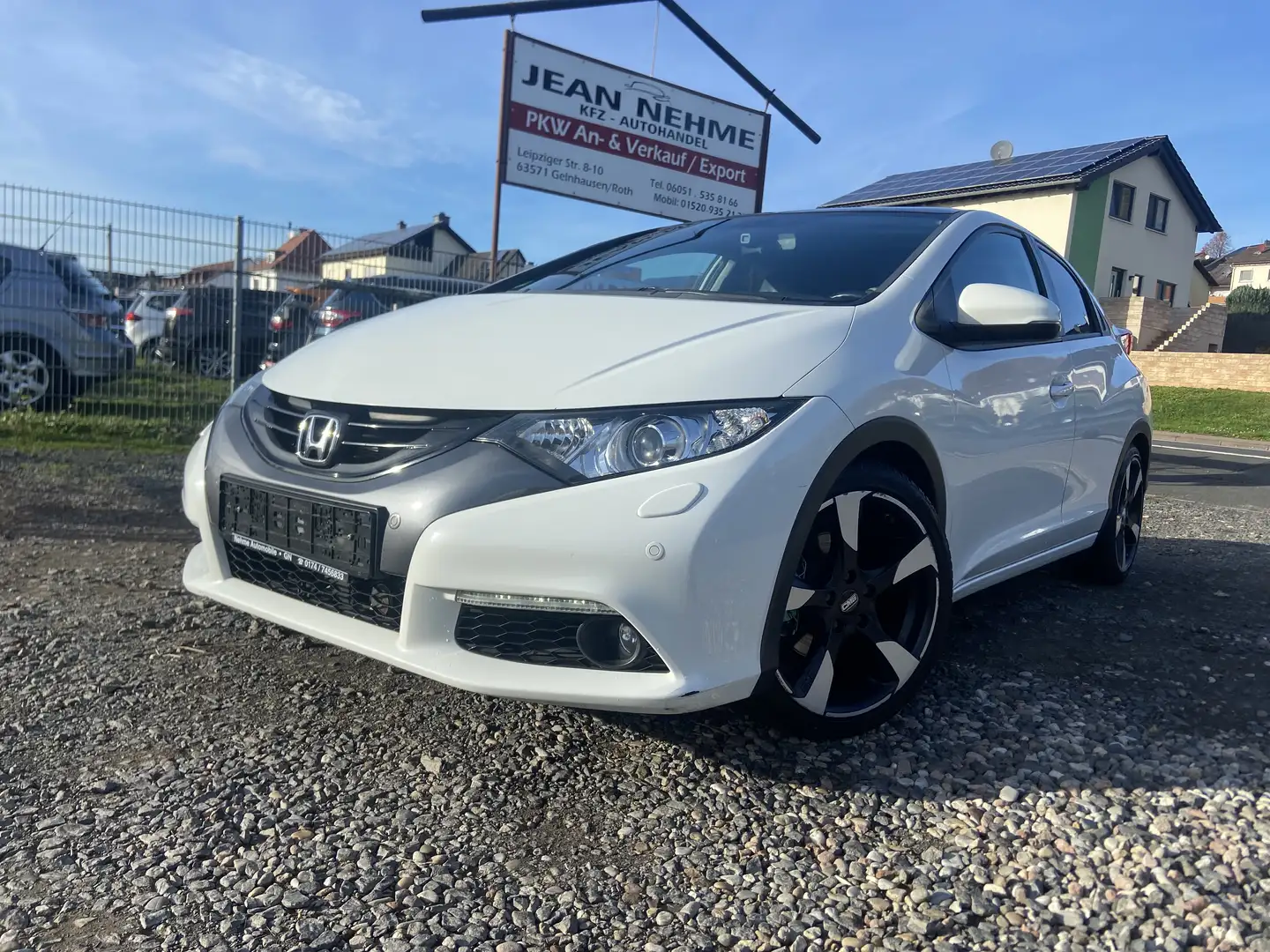 Honda Civic 2.2 i-DTEC Executive Bílá - 1