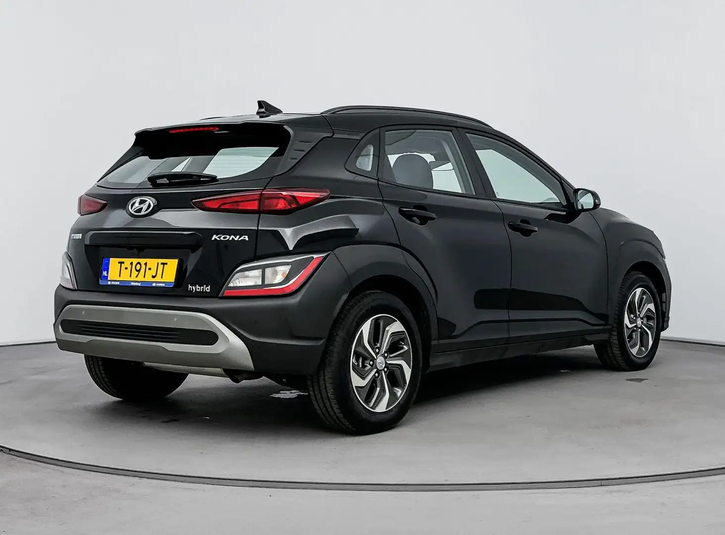 Hyundai KONA 1.6 GDI HEV COMFORT SMART ^| NAVI | CAMERA | CLIMA Zwart - 2