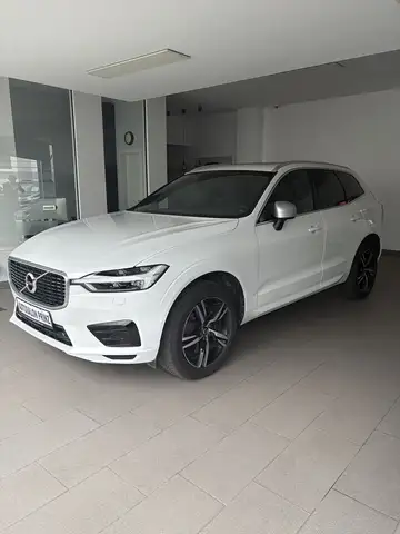 Volvo XC60 R Design 2WD AUT KLI PANO NAVI LEDER LM PDC
