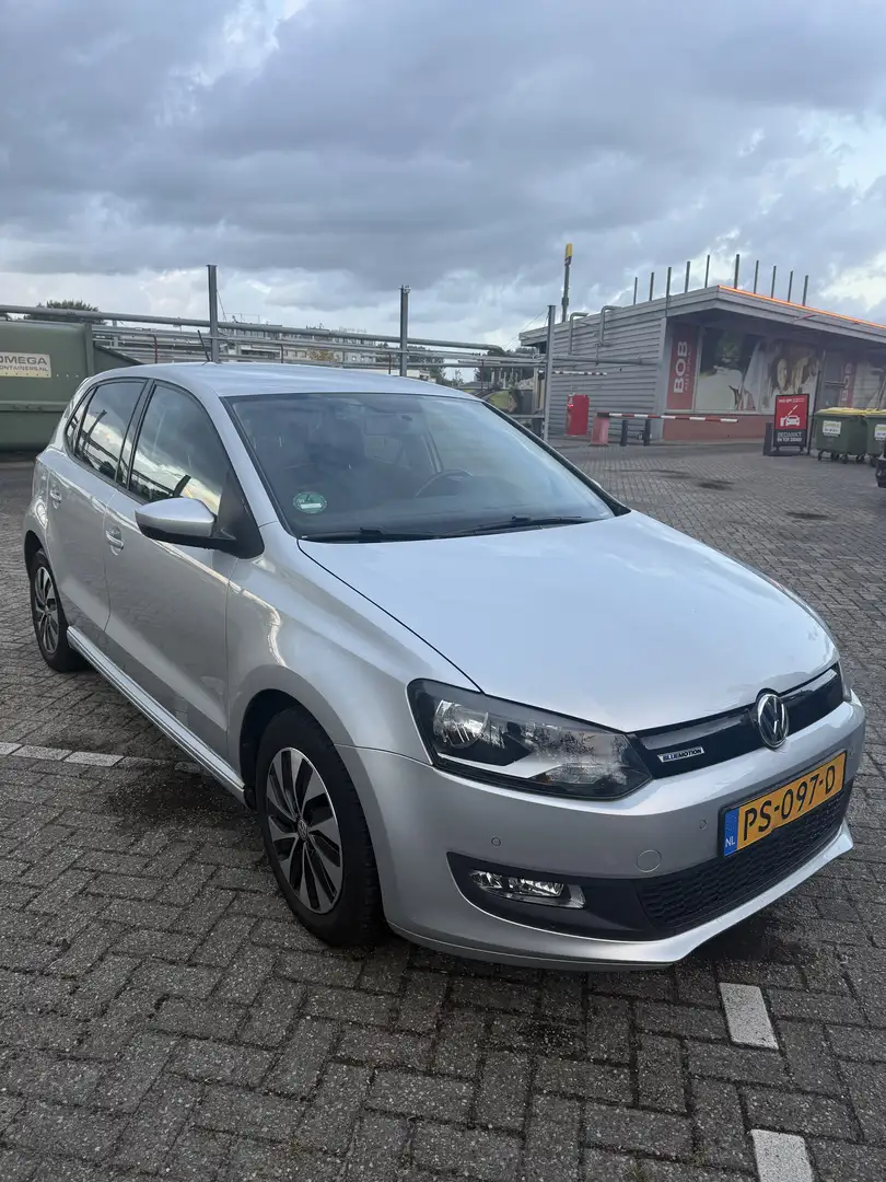 Volkswagen Polo 1.0 BlueM. Edition Grijs - 2