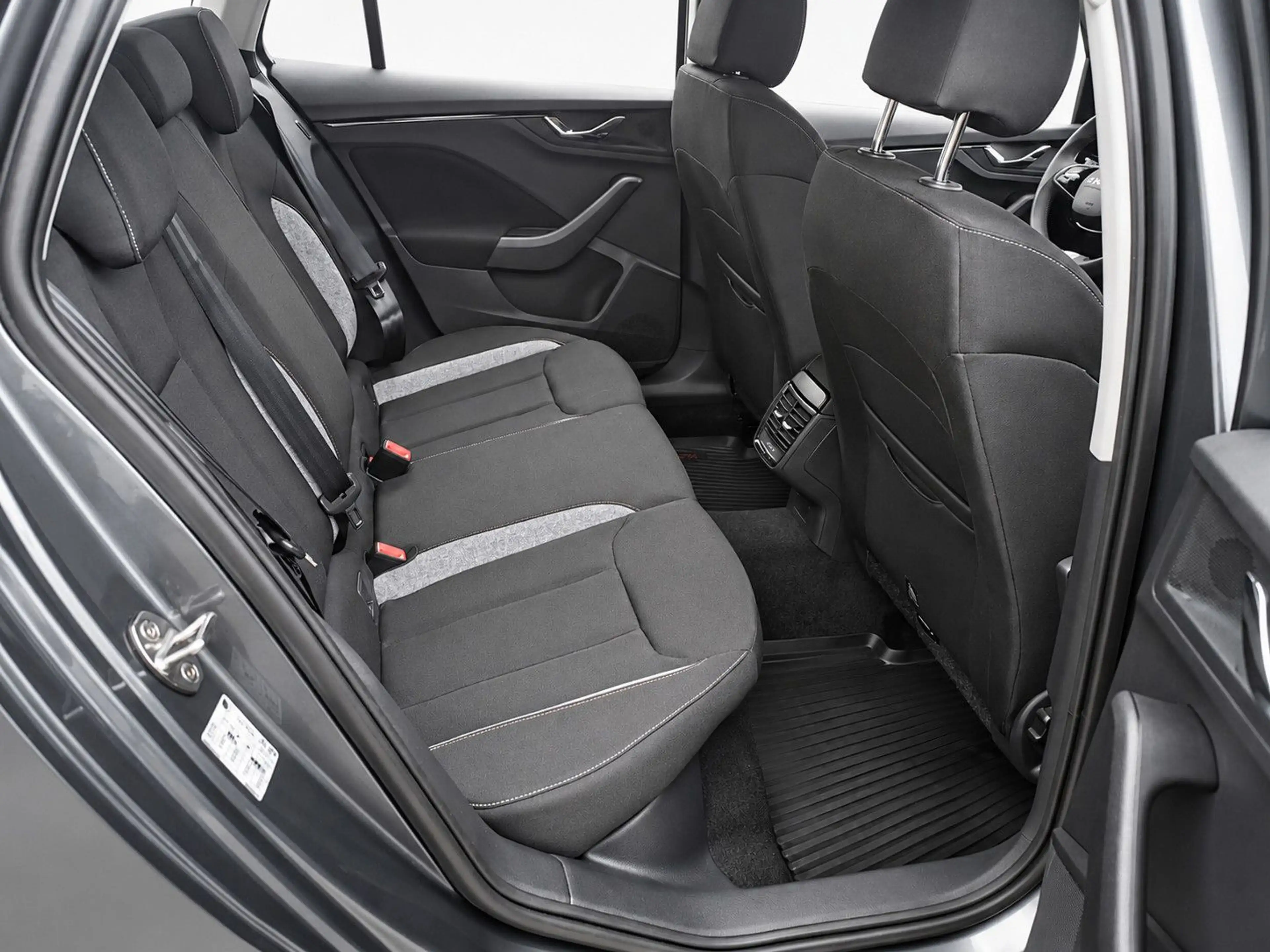 Skoda Kamiq 116PS AHK Kamera Klimatronic NW-sofort — photo 10