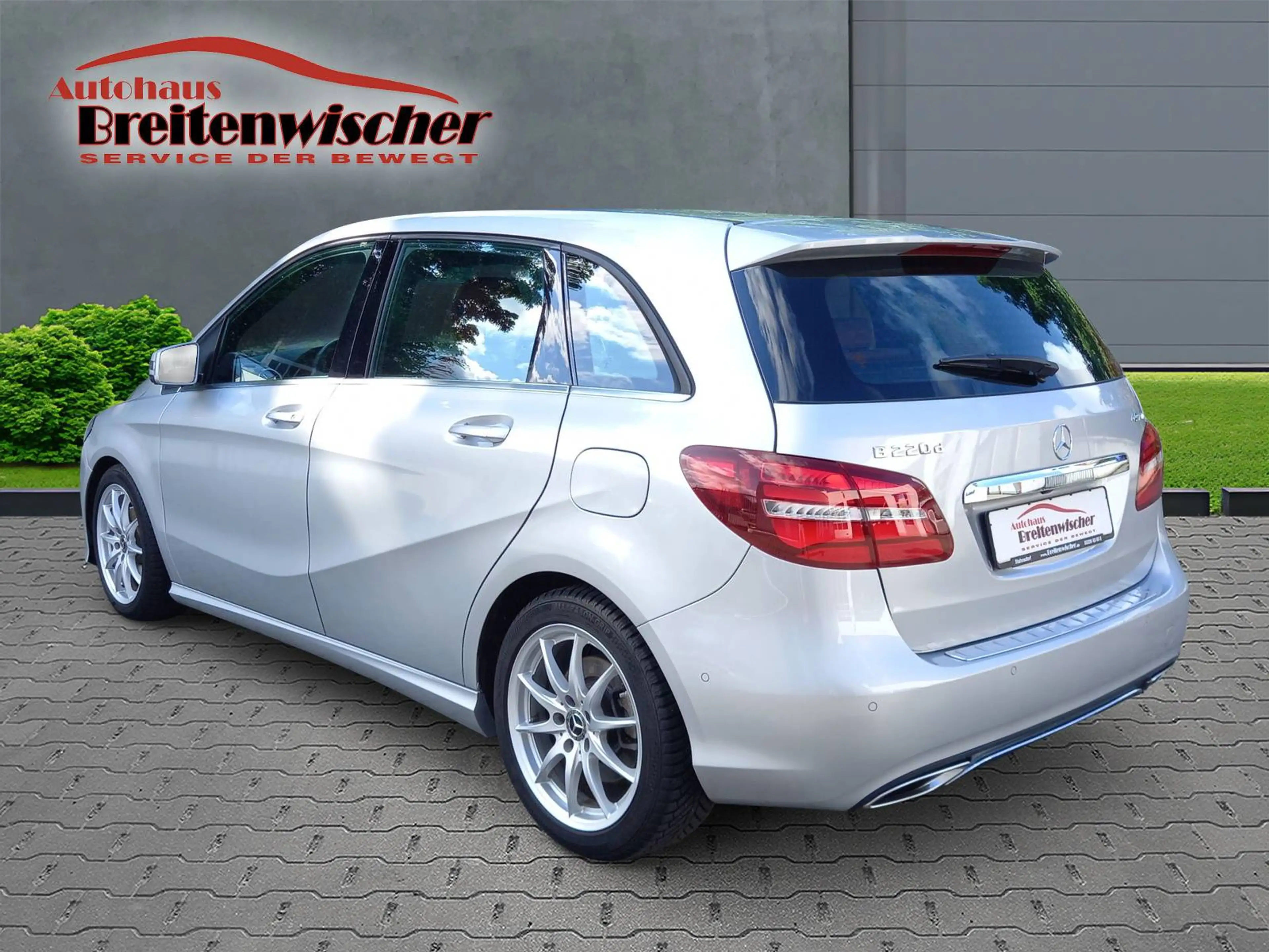 Mercedes-Benz B 220 B-Klasse Diesel d 4Matic 7G-DCT Style — photo 3