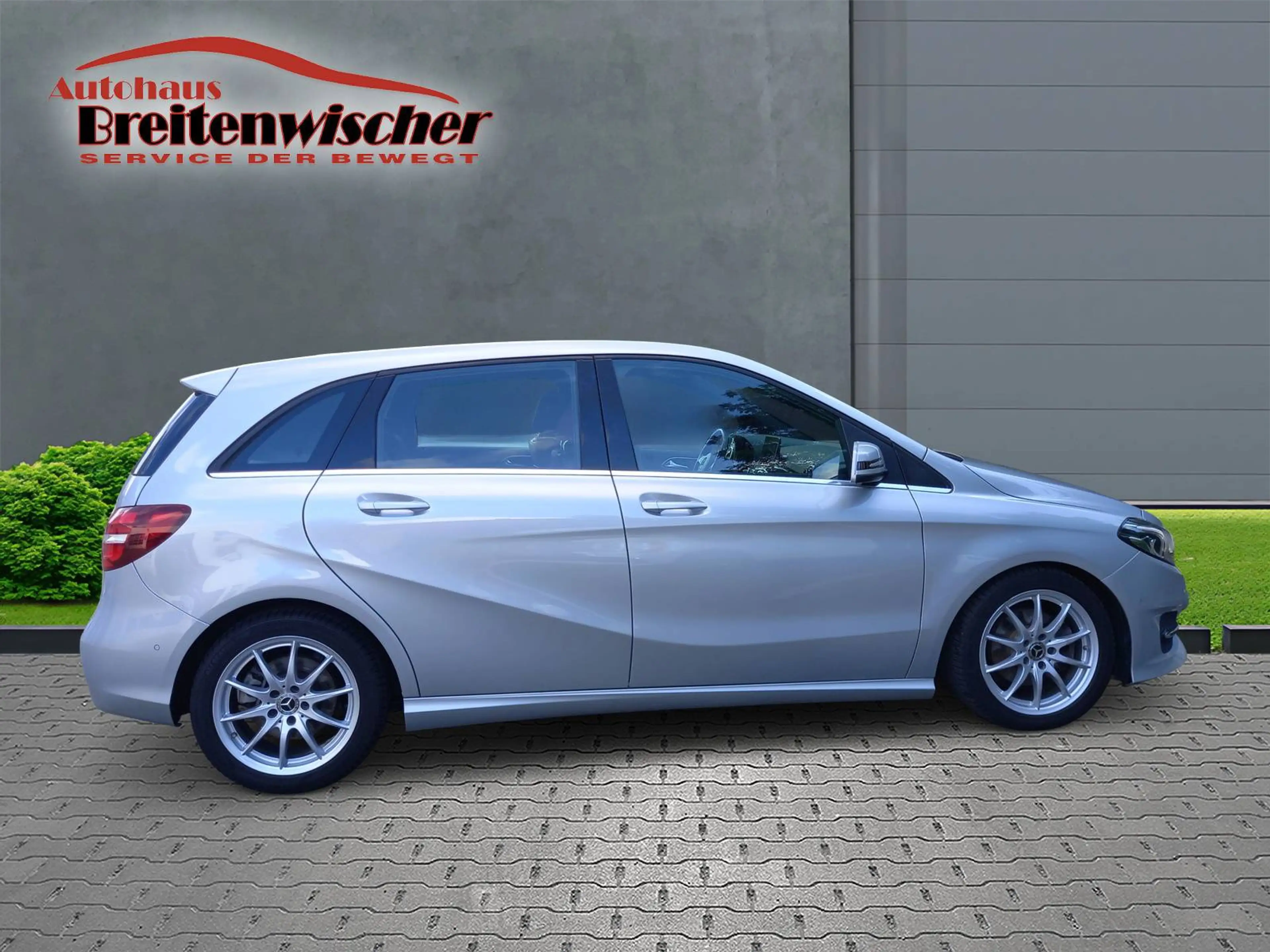 Mercedes-Benz B 220 B-Klasse Diesel d 4Matic 7G-DCT Style — photo 6