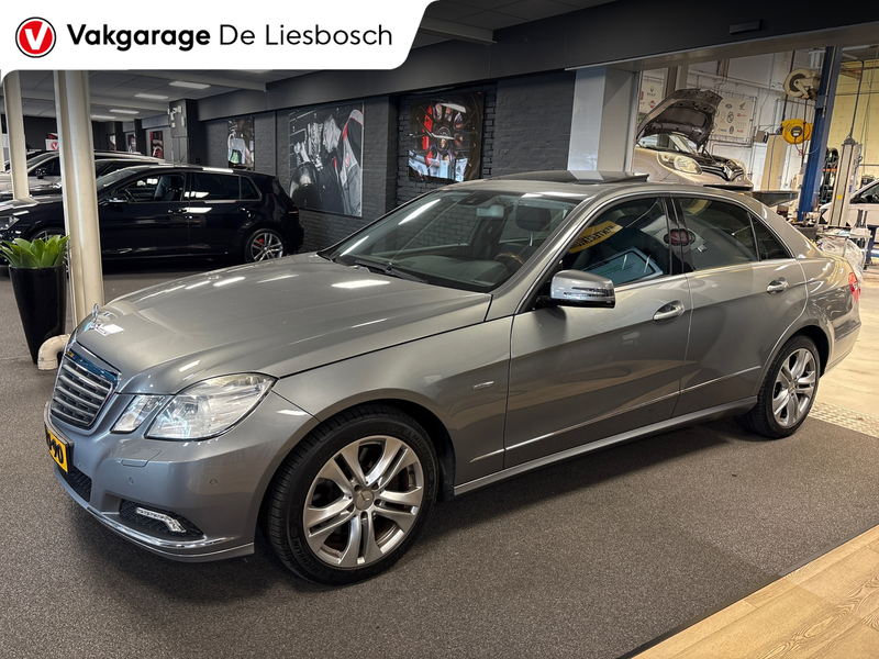 Mercedes-Benz E 350 CGI Avantgarde,navi,leer,dak,afn trekhaak,volledig — photo 4