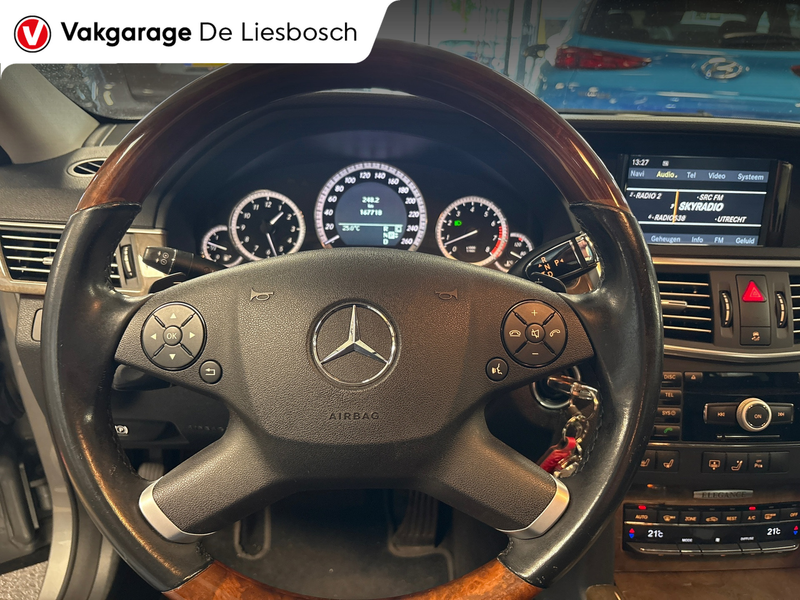 Mercedes-Benz E 350 CGI Avantgarde,navi,leer,dak,afn trekhaak,volledig — photo 10