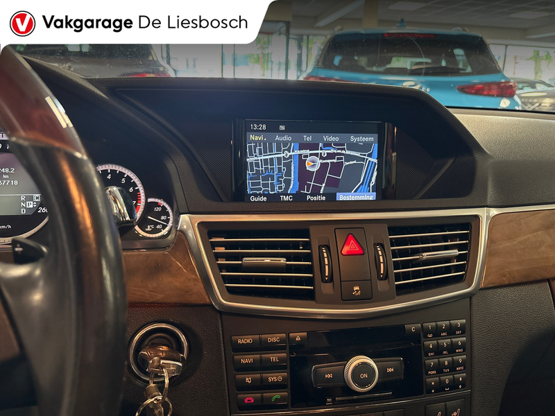Mercedes-Benz E 350 CGI Avantgarde,navi,leer,dak,afn trekhaak,volledig — photo 14