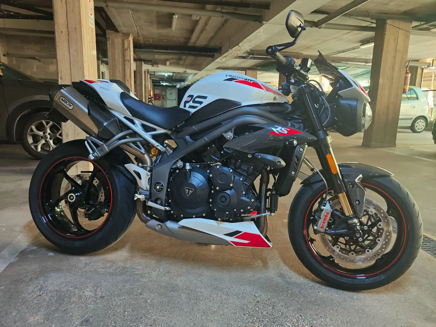 Triumph Speed Triple 1050 RS Alb - 2