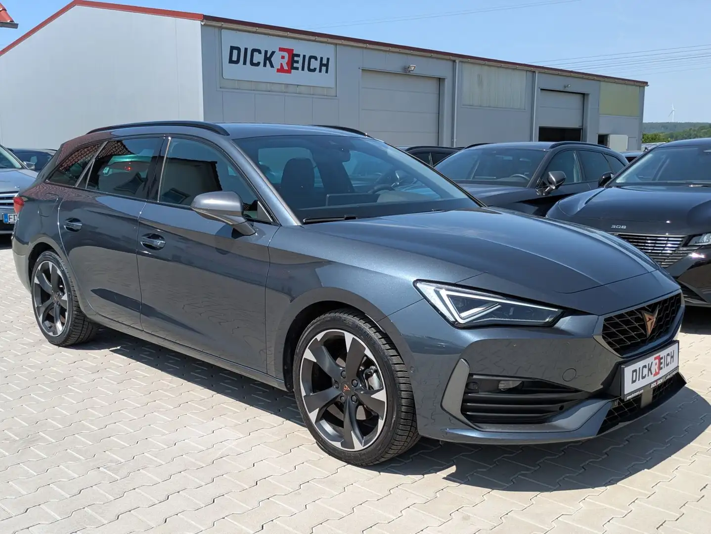 CUPRA Leon 1.5 eTSI DSG MATRIX-LED*ACC*APP*KAMERA*18" Gris - 1