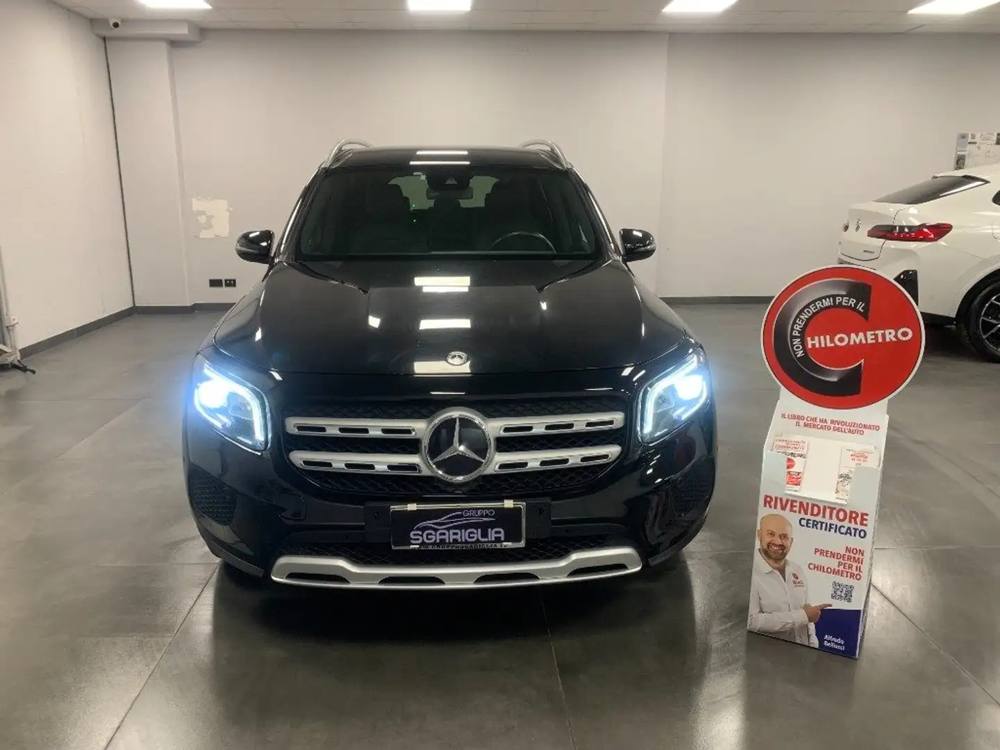 Mercedes-Benz GLB 200 d Automatico 4Matic 4x4 Sport Plus Noir - 2