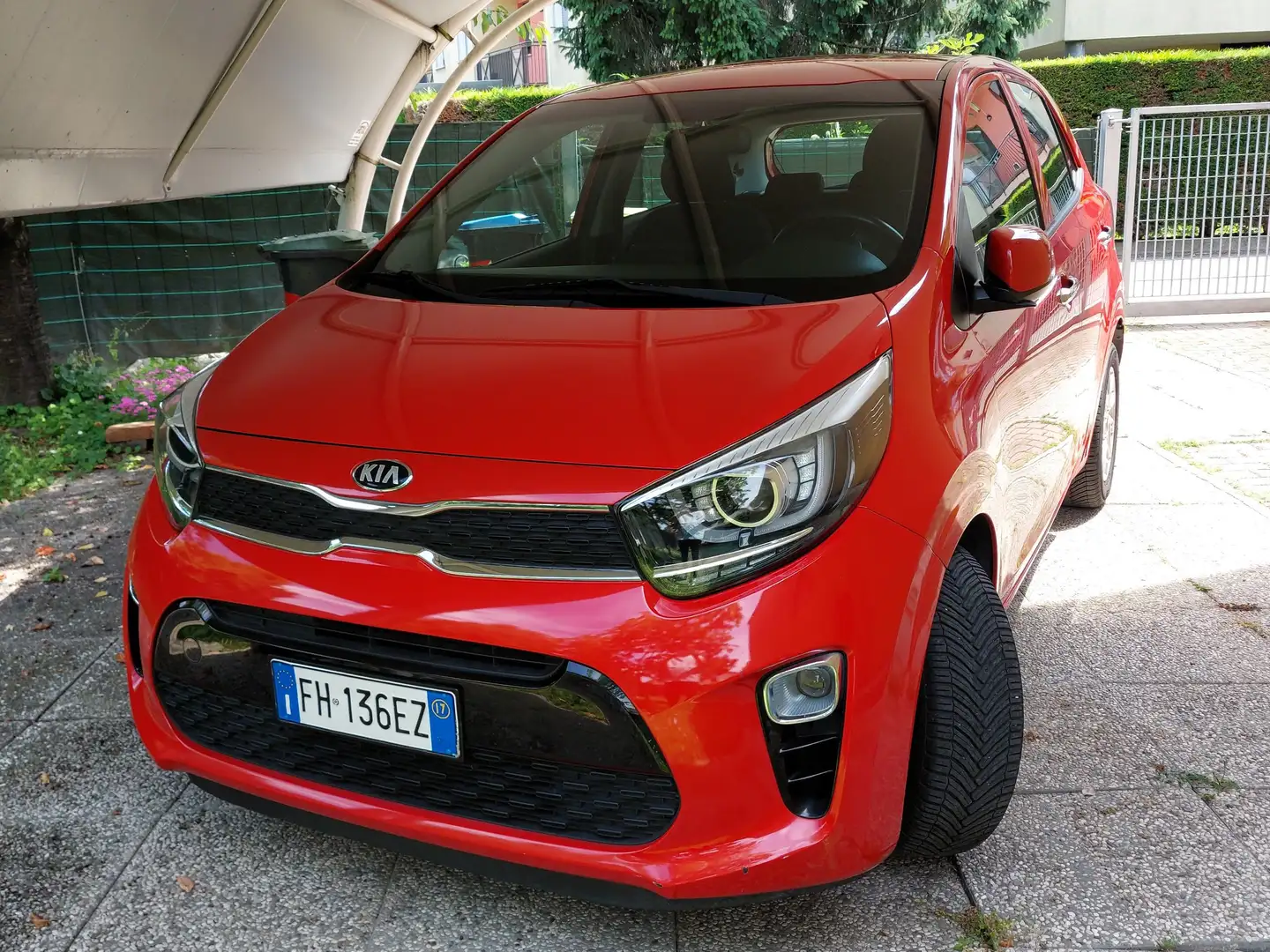Kia Picanto Cool Red - 1