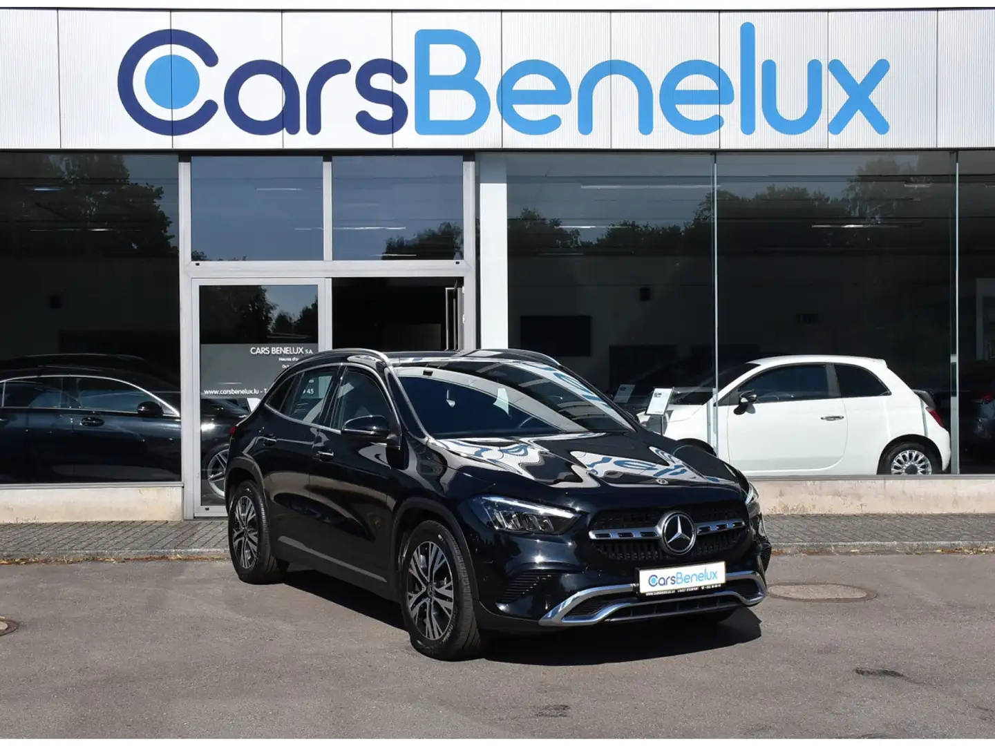 Mercedes-Benz GLA 180 CDI Luxury Line 8G-Tronic CUIR LANE CAM KEYLESS Noir - 1