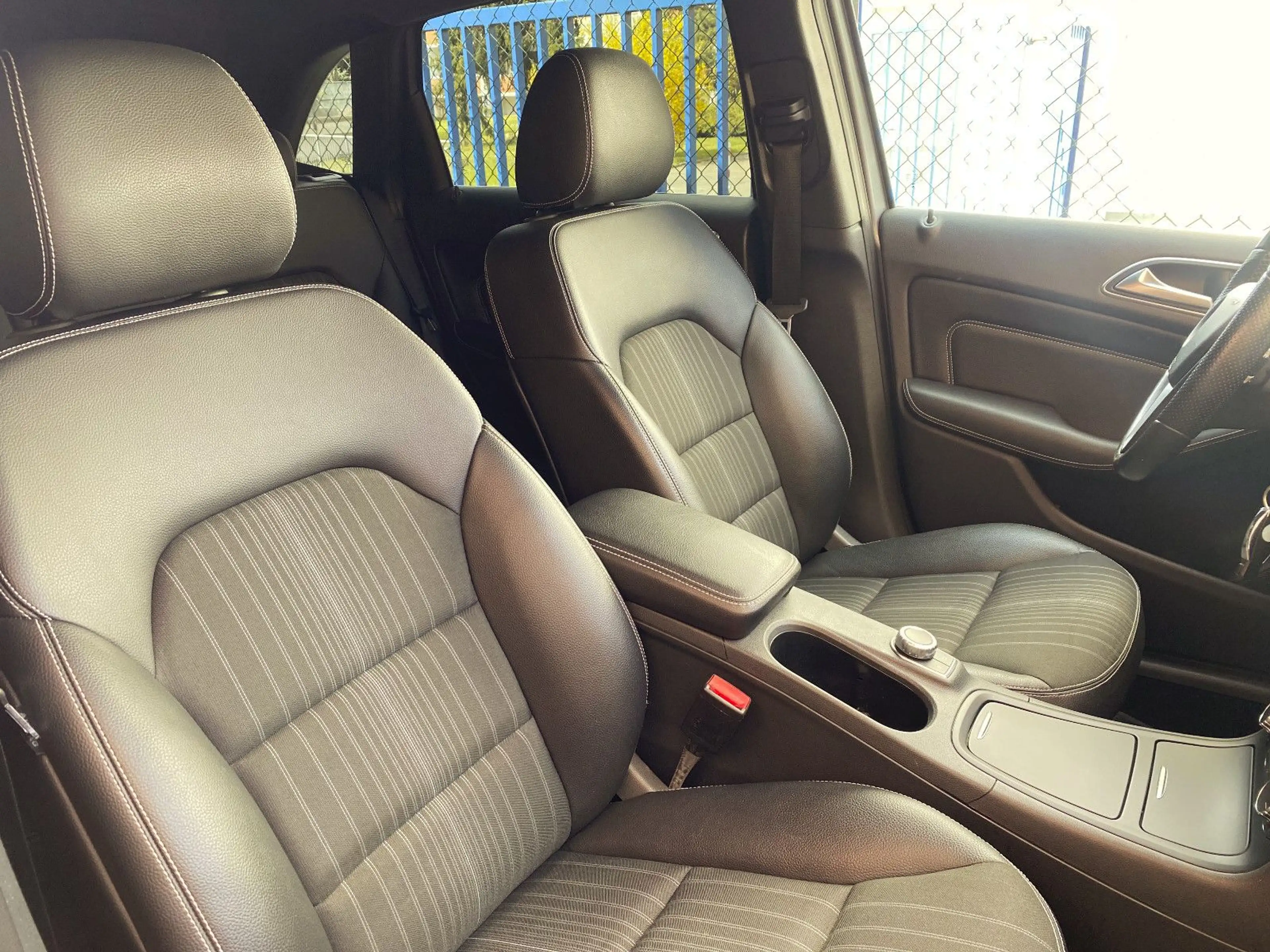 Mercedes-Benz B 180 CDI Automatik, Xenon, Teilleder, Navi!!! — photo 14