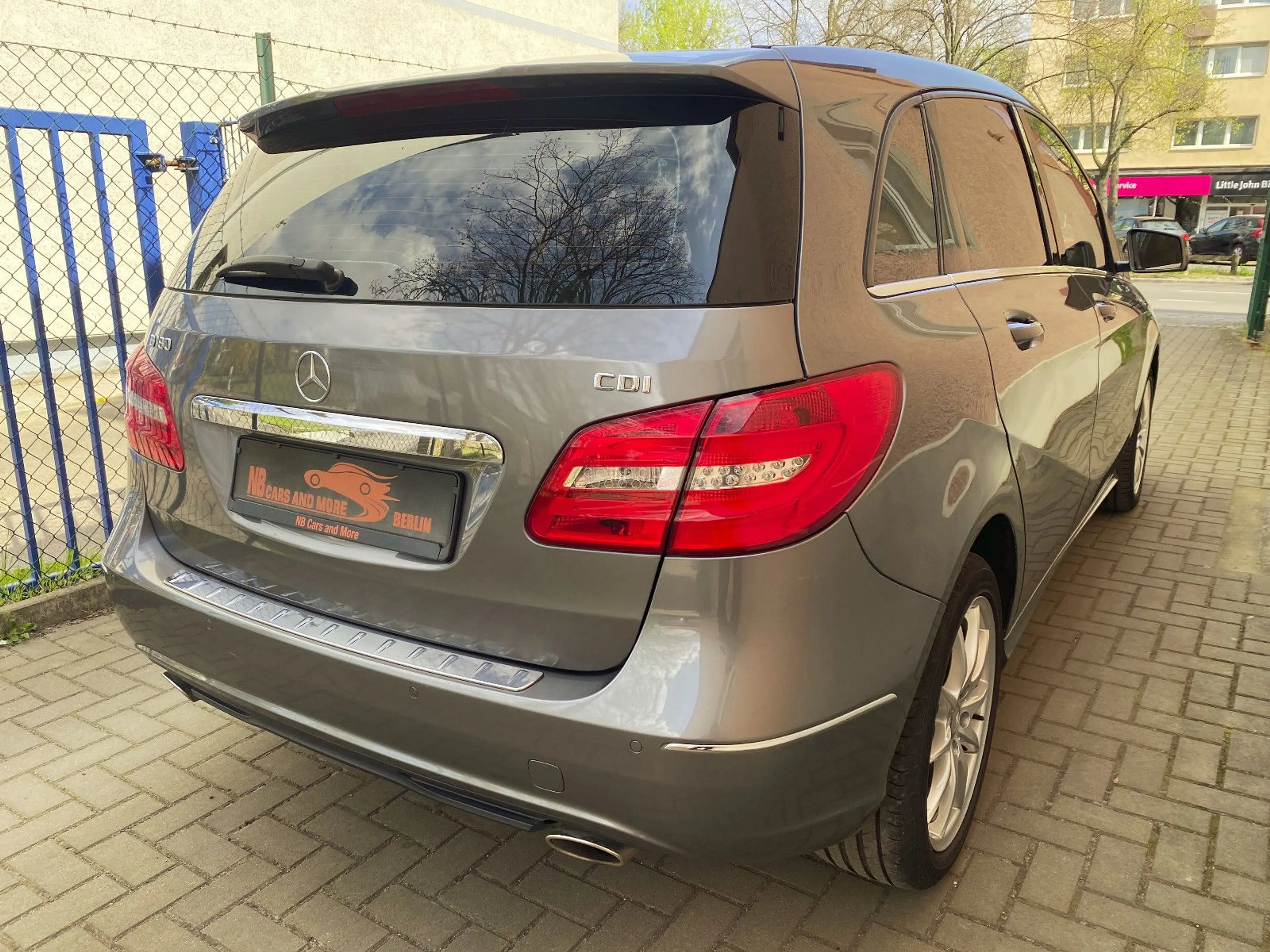 Mercedes-Benz B 180 CDI Automatik, Xenon, Teilleder, Navi!!! — photo 6