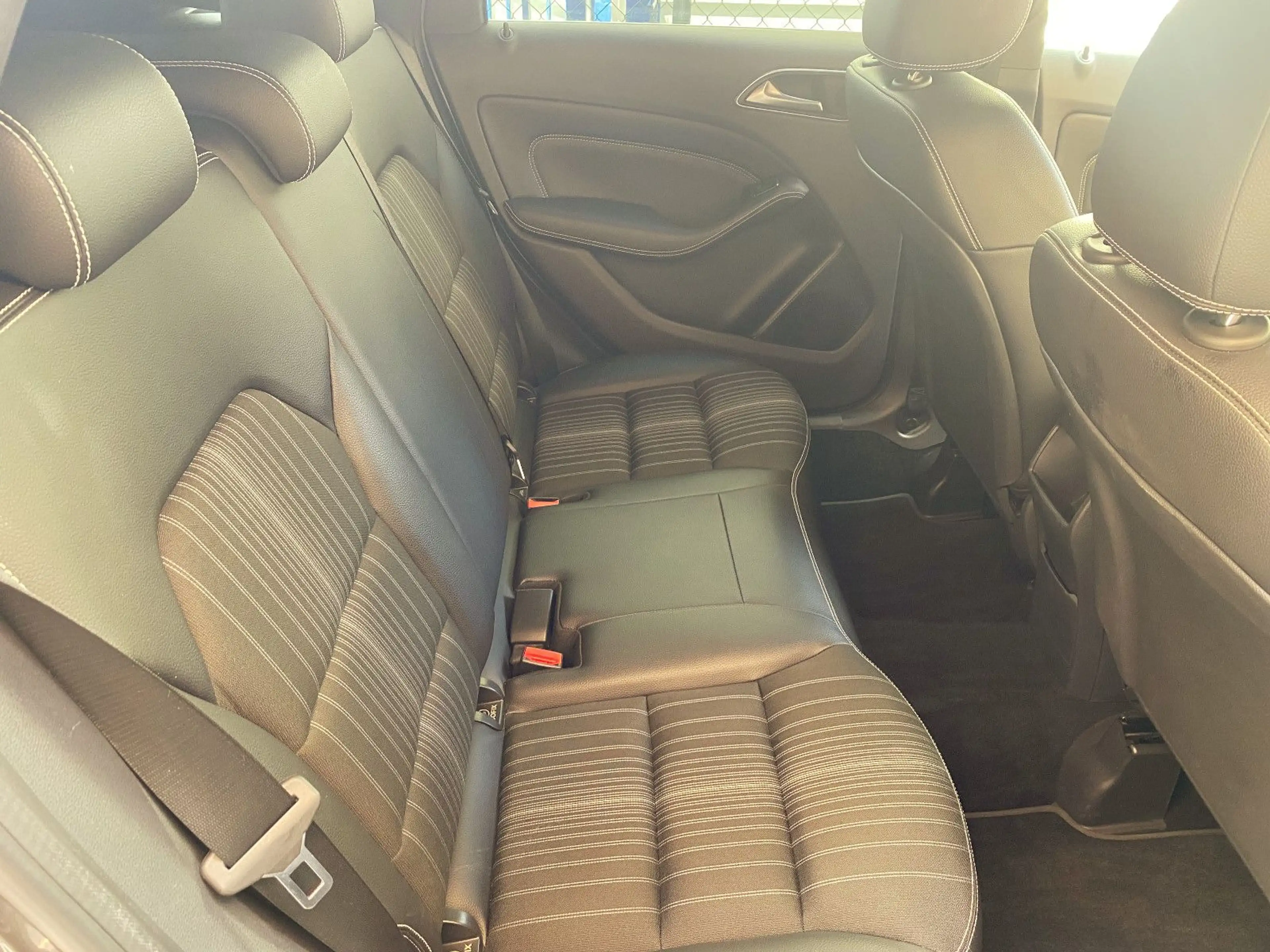 Mercedes-Benz B 180 CDI Automatik, Xenon, Teilleder, Navi!!! — photo 16