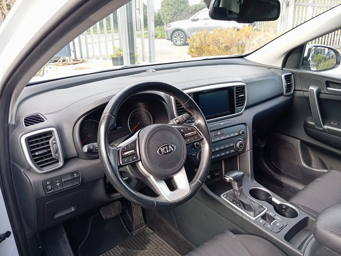 Kia Sportage 1.6 crdi Energy 2wd 136cv dct7 Weiß - 2