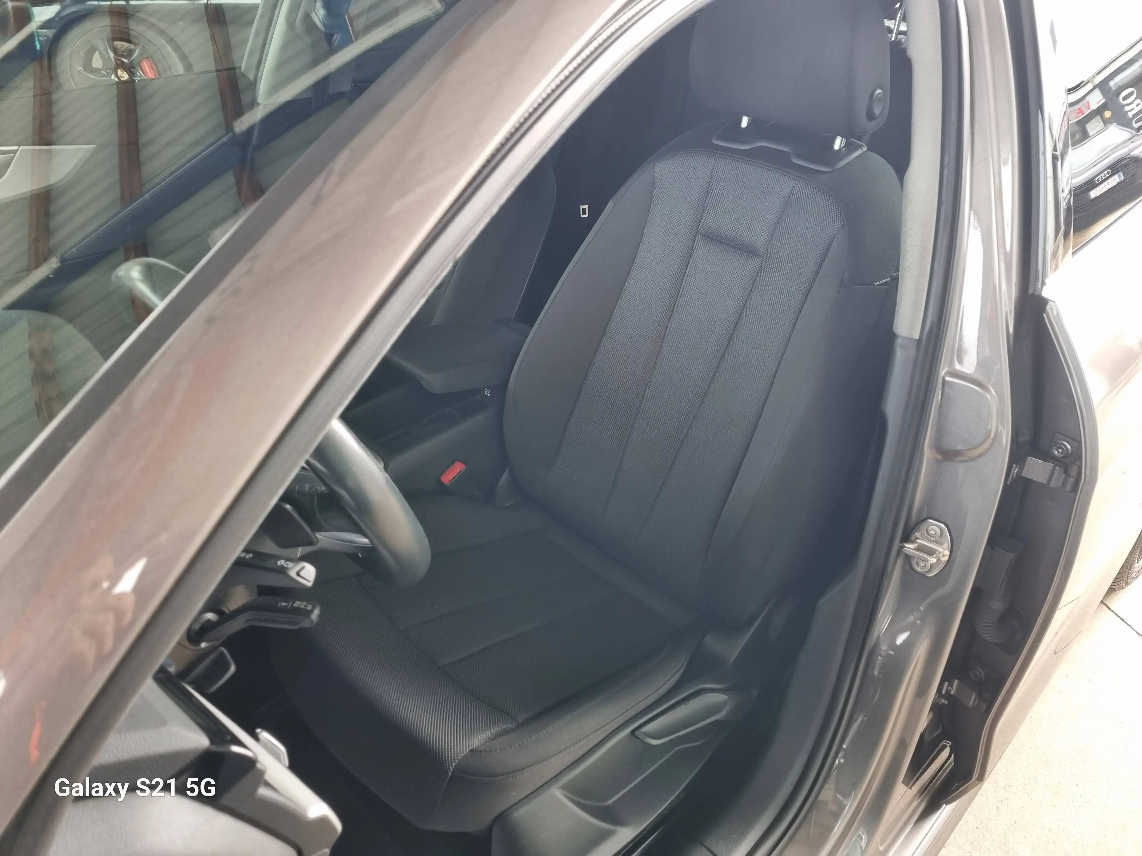 Audi A4 35 TDI Avant S-Tronic - Topzustand! — photo 15