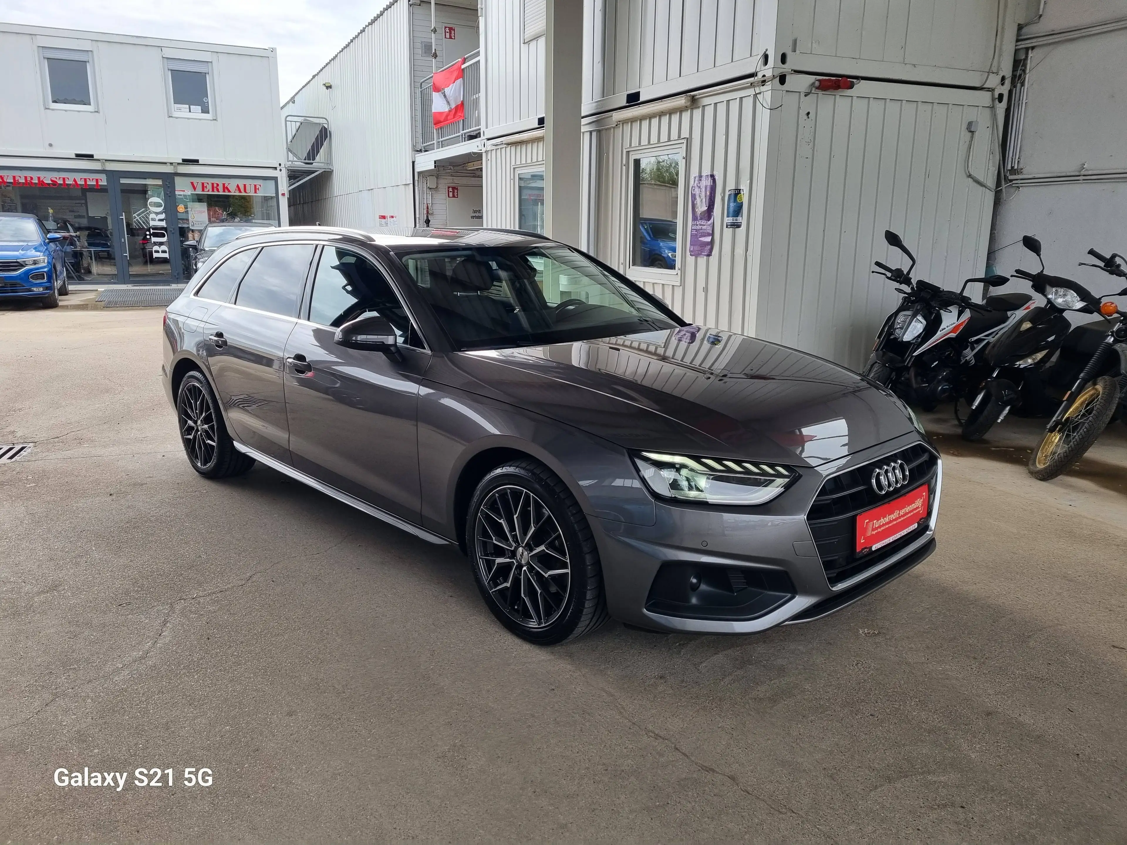 Audi A4 35 TDI Avant S-Tronic - Topzustand! — photo 3