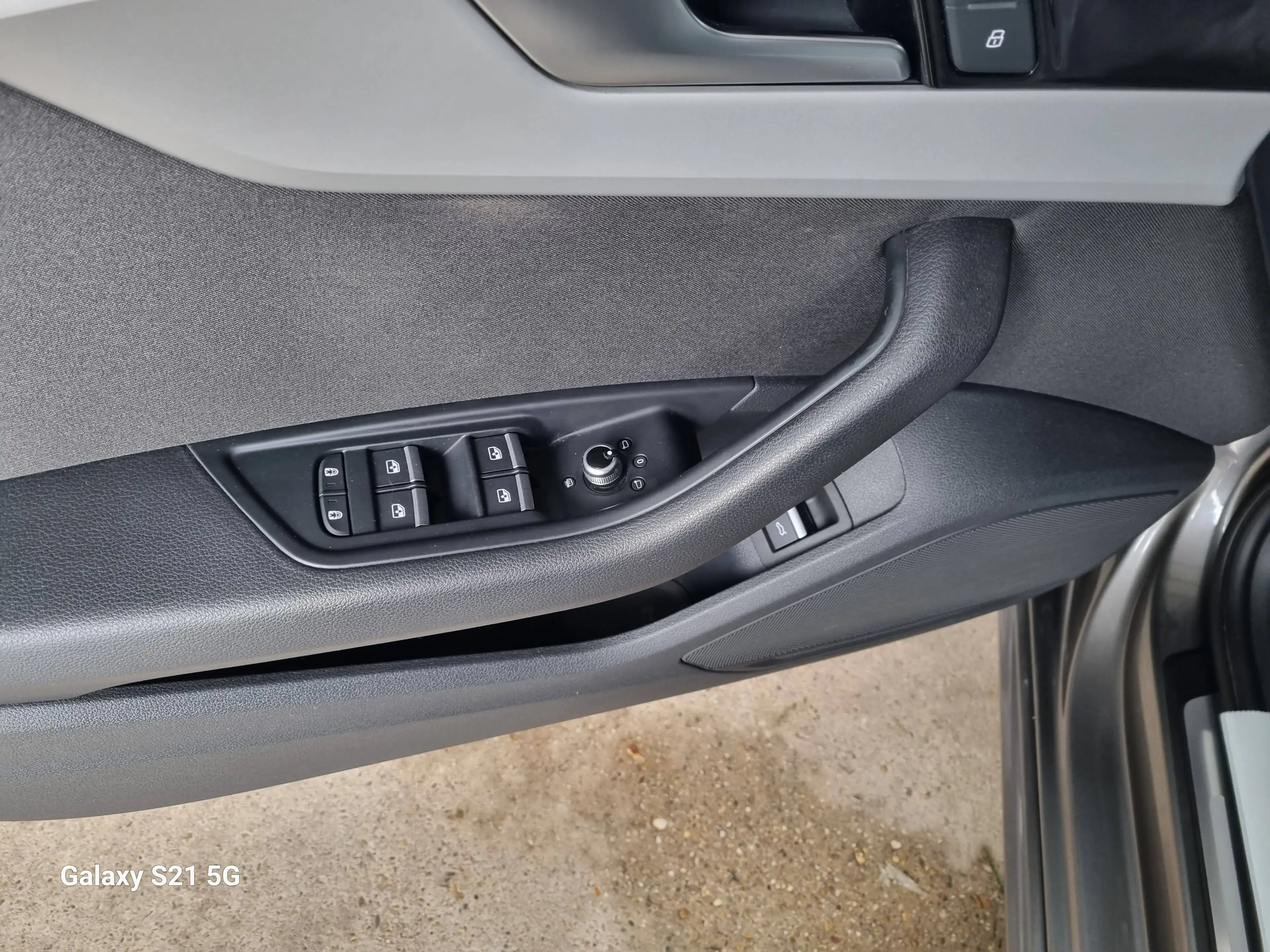 Audi A4 35 TDI Avant S-Tronic - Topzustand! — photo 13