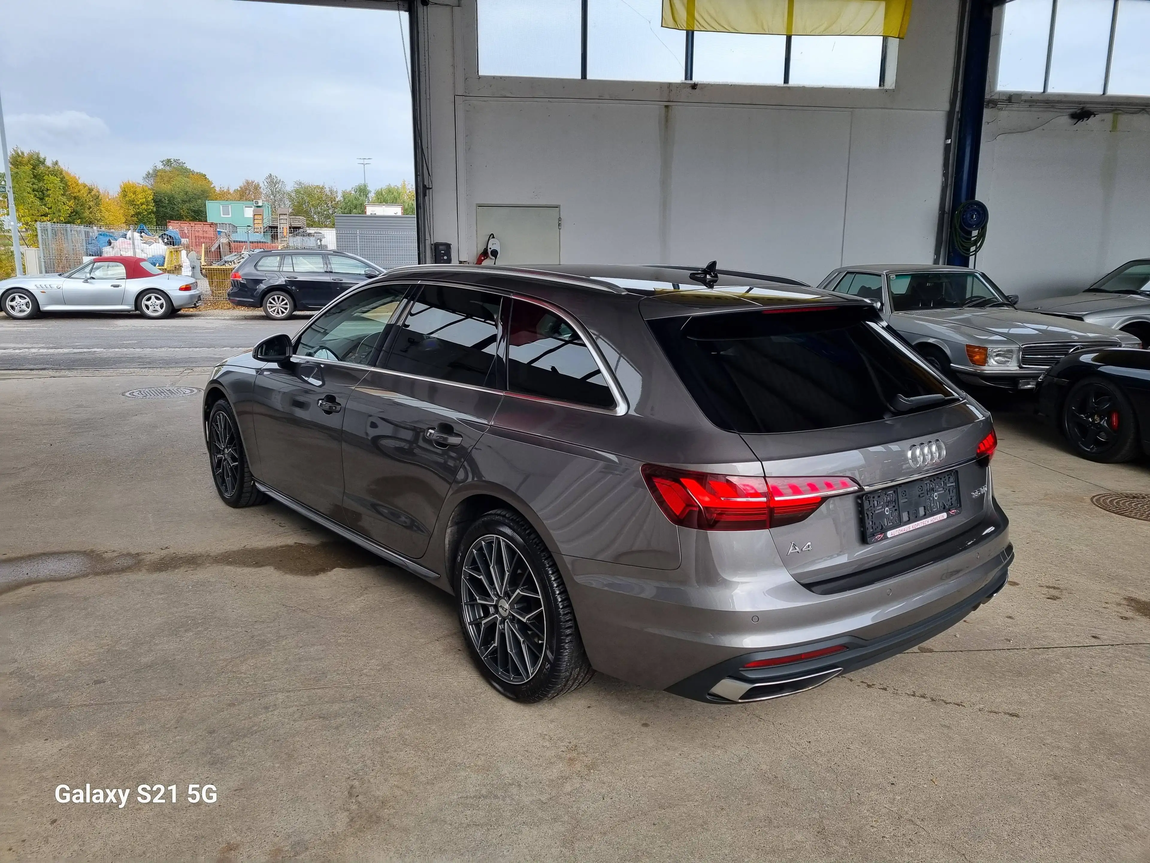 Audi A4 35 TDI Avant S-Tronic - Topzustand! — photo 7