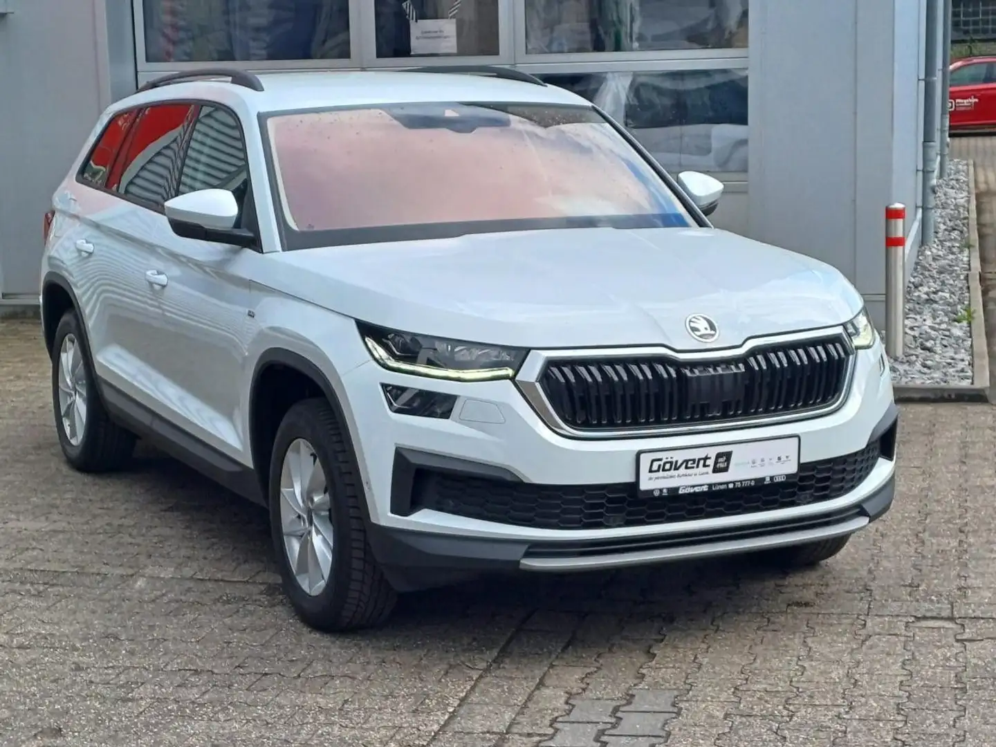 Skoda Kodiaq 1.5 TSI DSG Clever NAVI MATRIX ACC AHK LED Weiß - 1