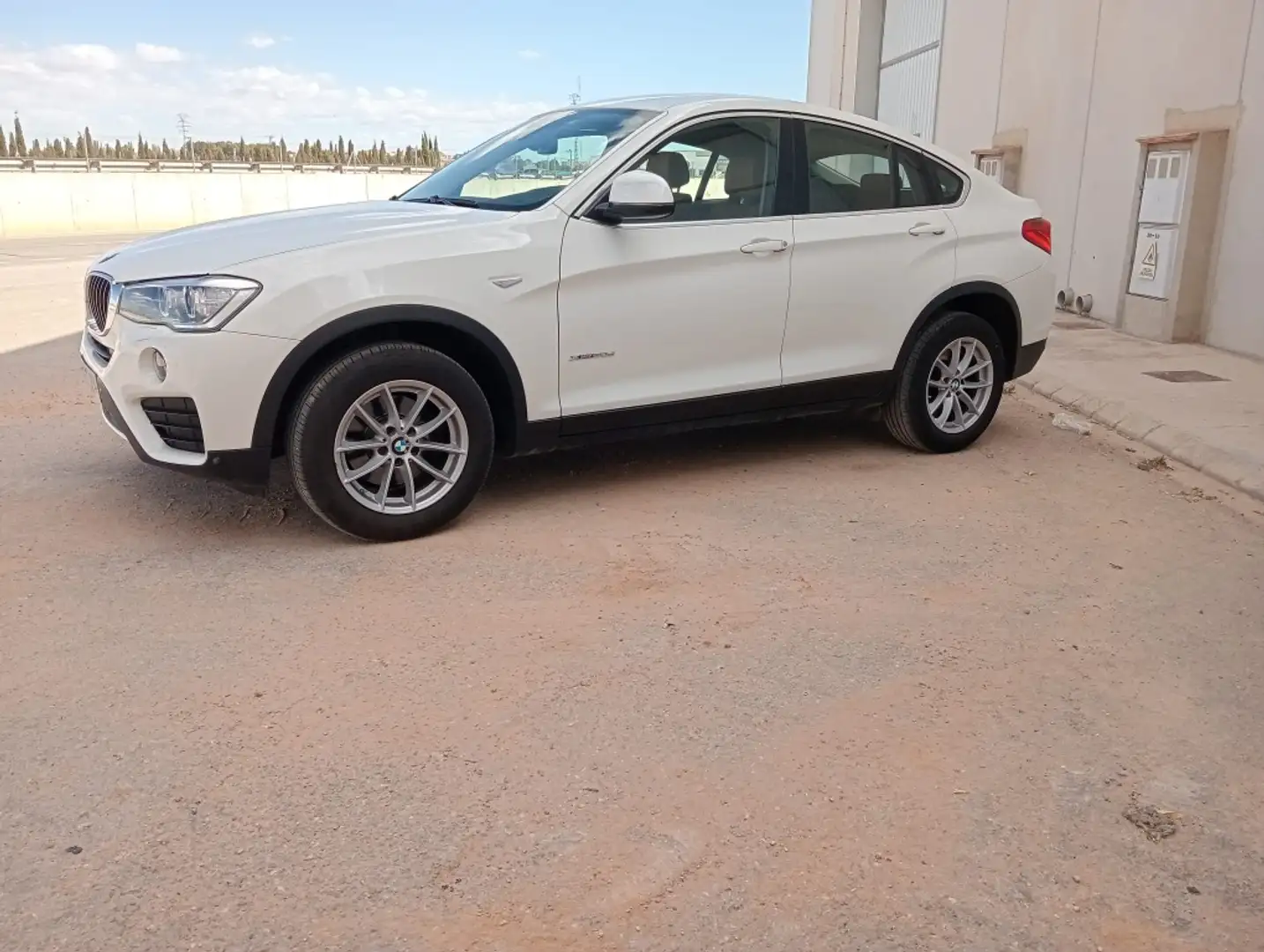 BMW X4 xDrive 20dA Wit - 1