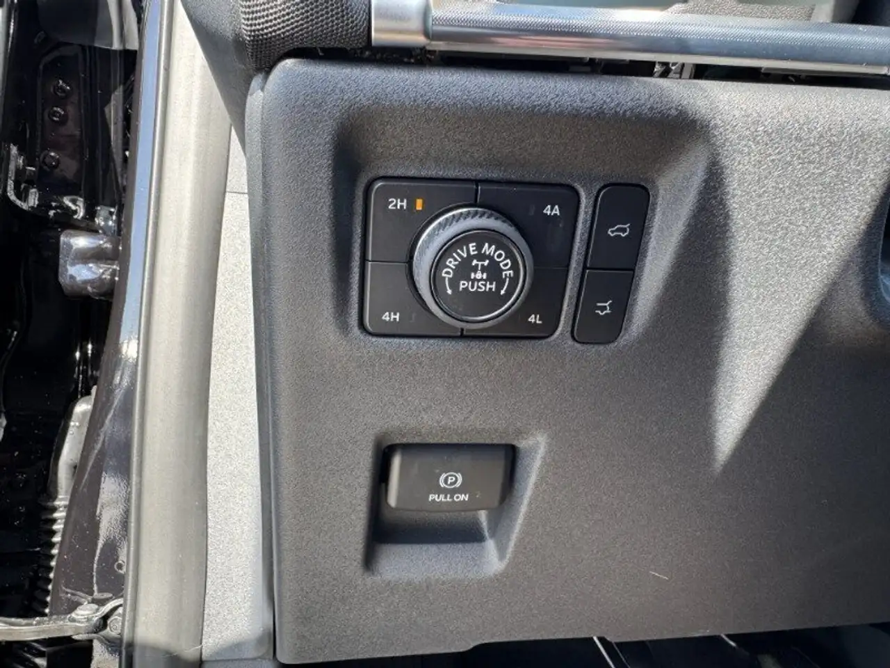 Ford Expedition снимка Ford Expedition