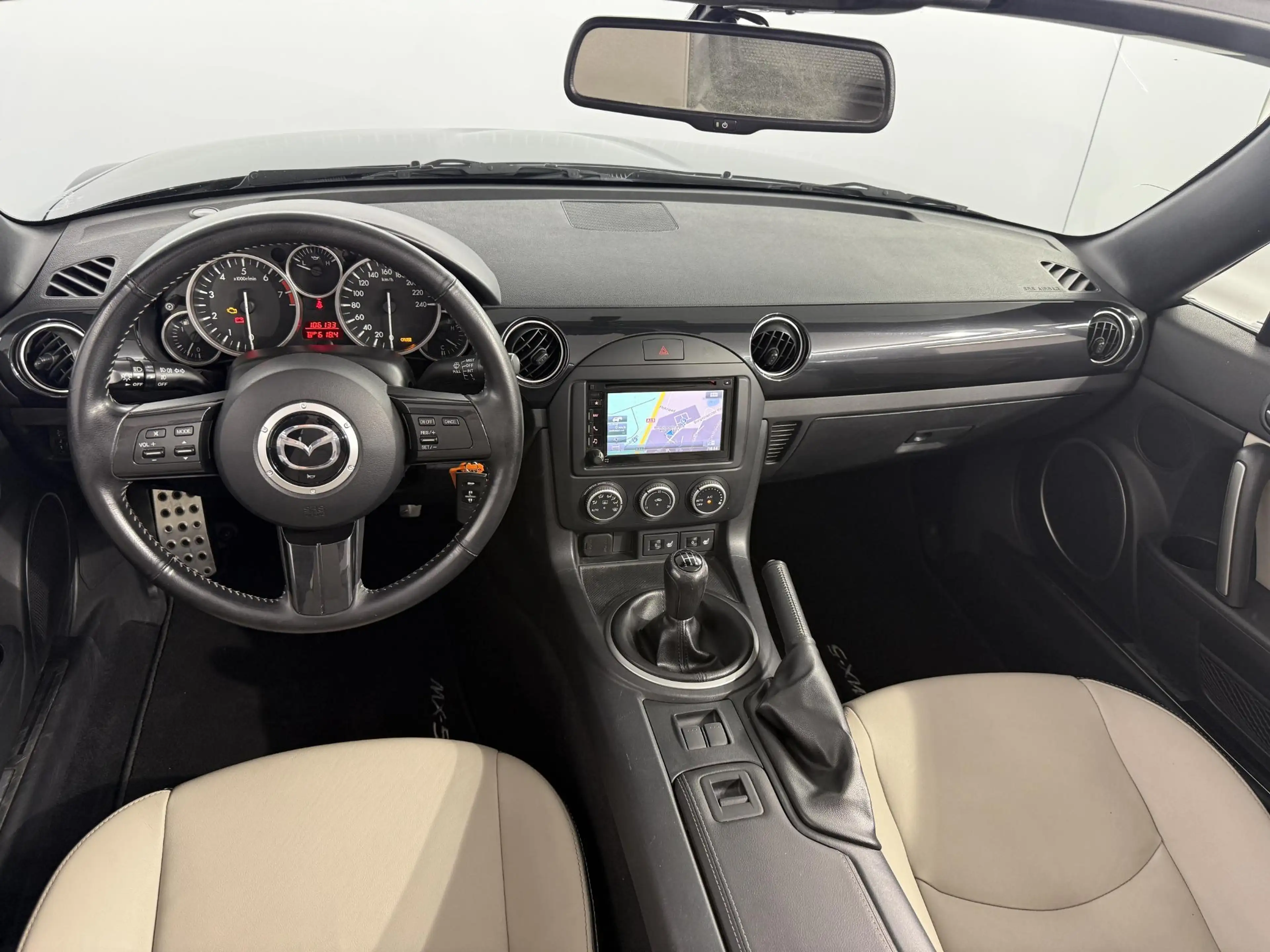 Mazda MX-5 Roadster Coupé 1.8 Silver Edition / NL auto / Voll — photo 13