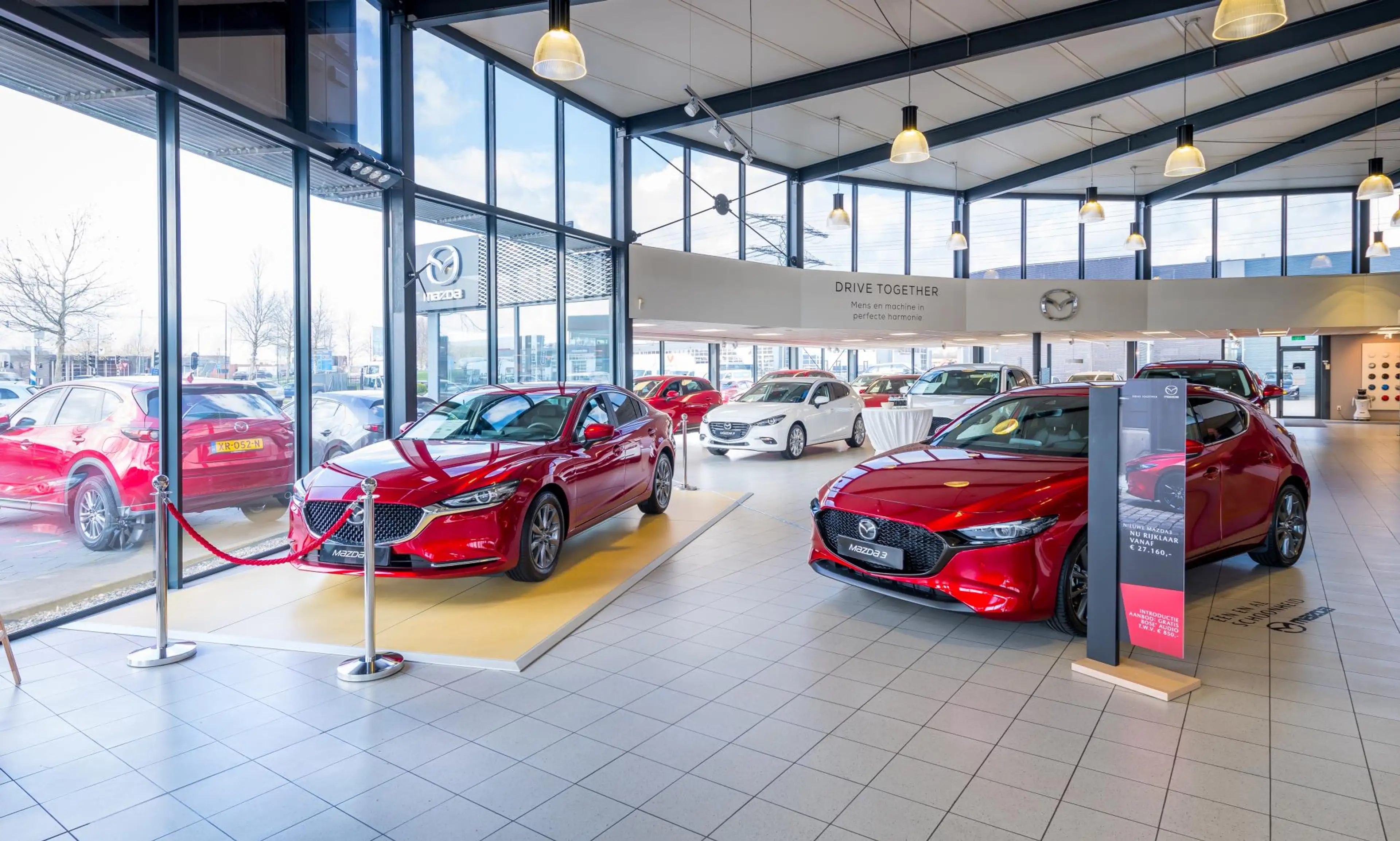 Mazda MX-5 Roadster Coupé 1.8 Silver Edition / NL auto / Voll — photo 25